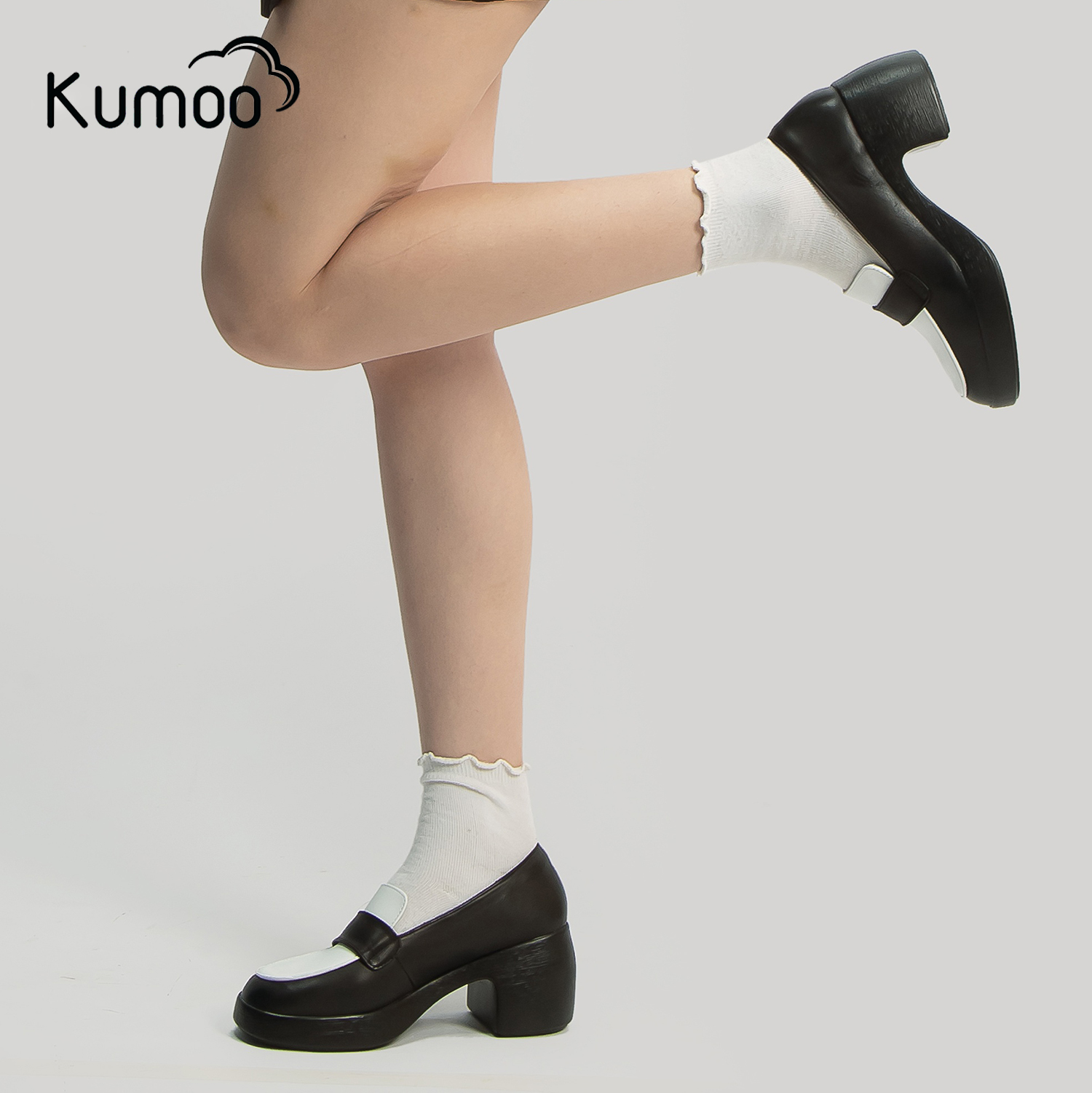 Giày Cao Gót Kumoo Mary Jane Đen Trắng