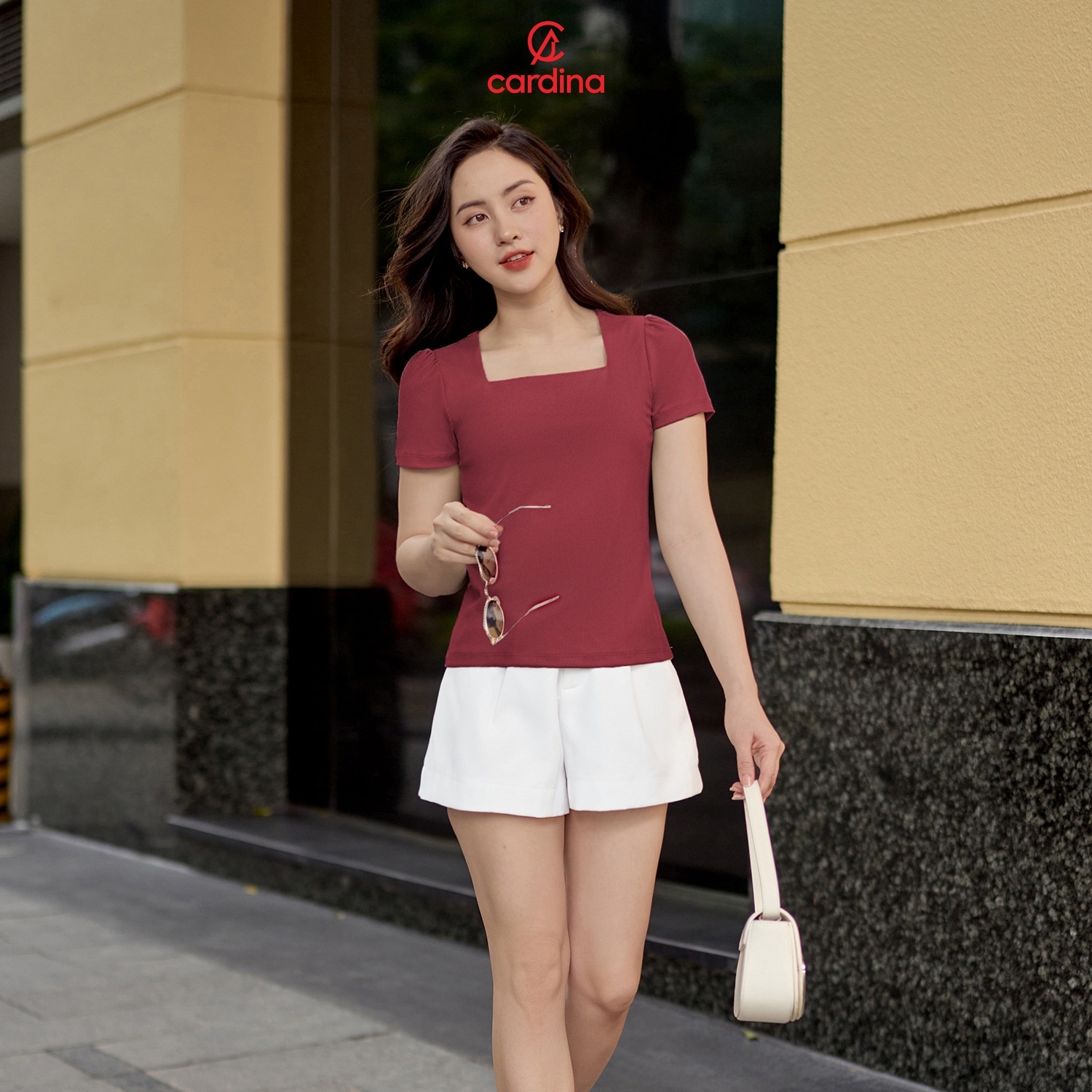 Mô tả Áo thun nữ CARDINA chất liệu tăm lạnh cổ vuông tay bồng kiểu dáng nhẹ nhàng hiện đại trẻ trung 4AFC12 5AFC12 - 8