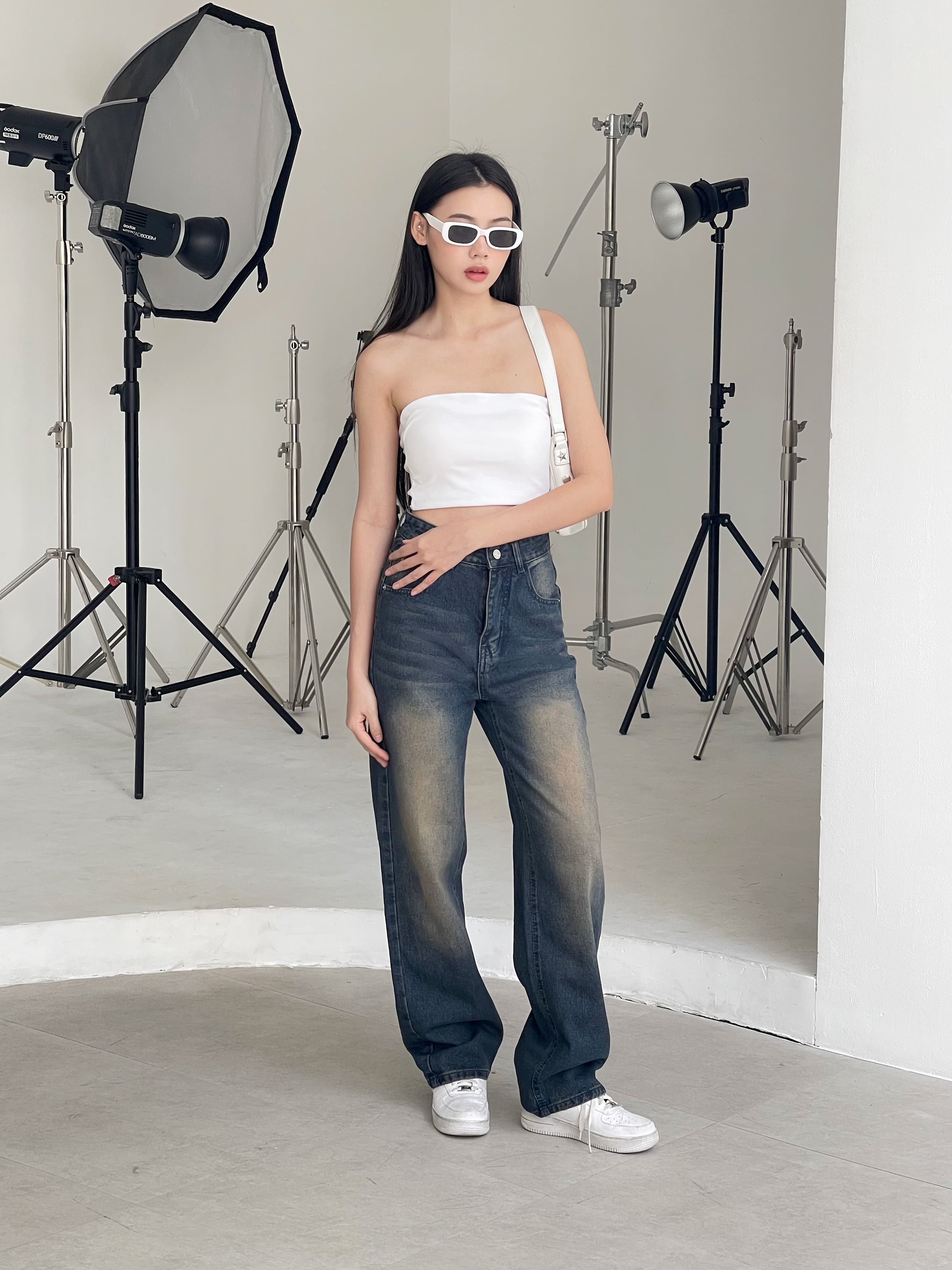 Mô tả Quần jean ống rộng denim nữ VMSTYLE cạp cao trơn lai thường wash màu cao cấp basic đi học QJR00196 - 4