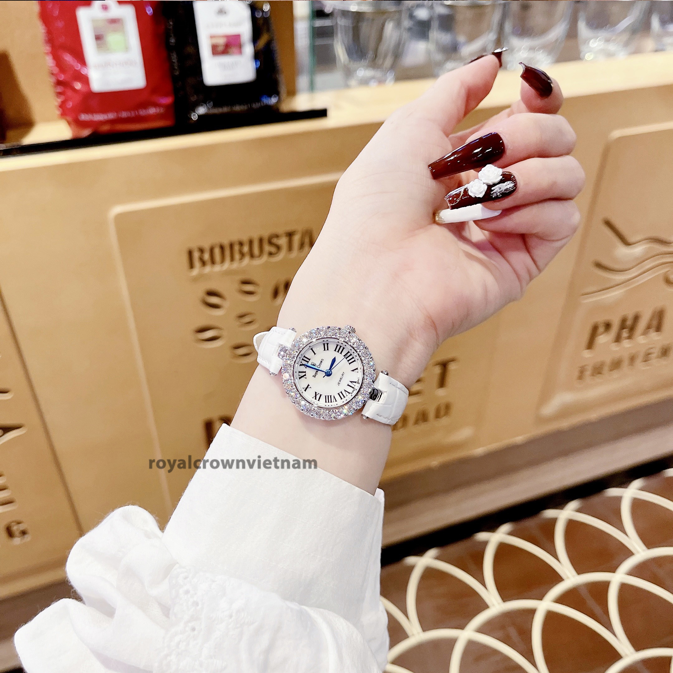 Chi tiết đồng hồ Royal Crown 6305 chính hãng