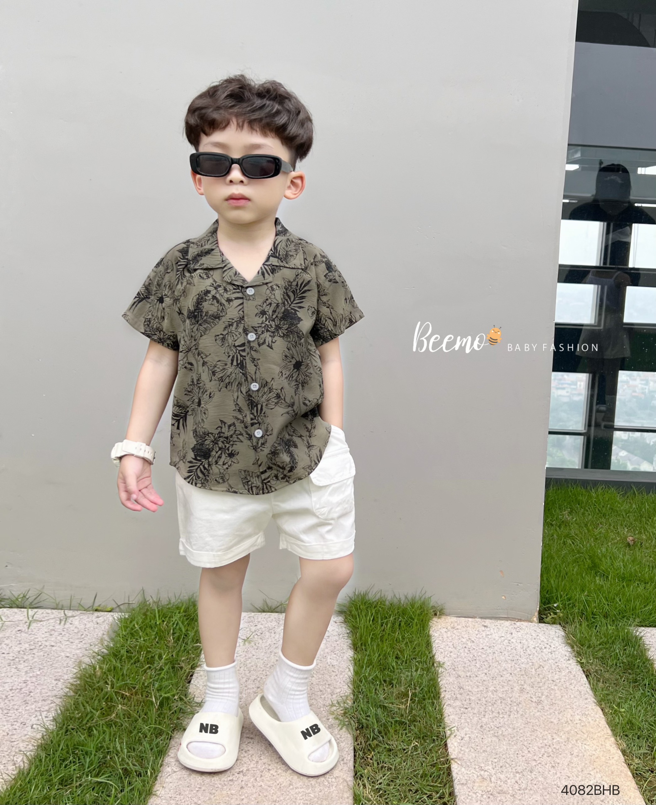 Mô tả Bộ sơmi cổ V Summer cho bé trai Beemo Chất liệu thô hoạ tiết in lá, kết hợp cùng kaki hàn siêu đẹp B488 - 3