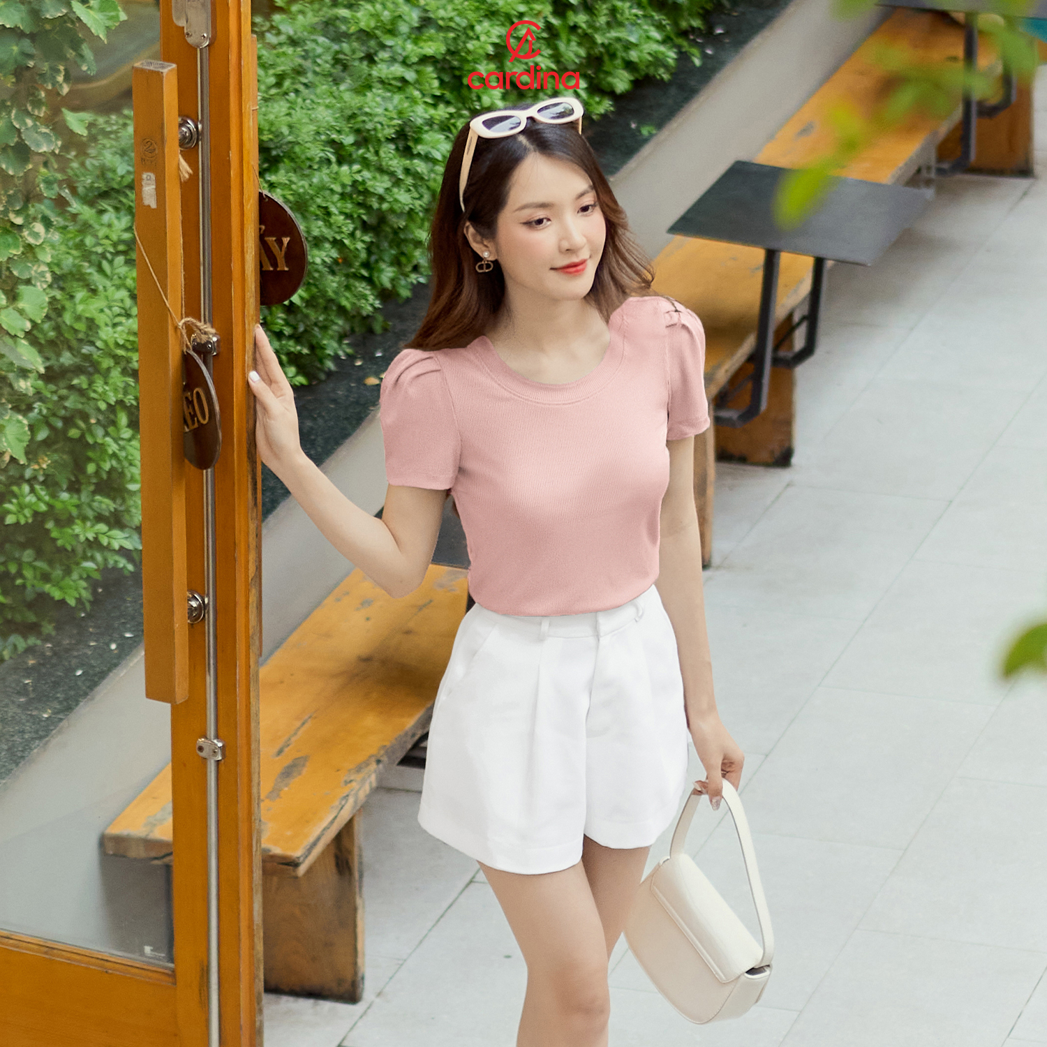 Mô tả Áo thun nữ CARDINA chất liệu tăm lạnh kiểu dáng nhẹ nhàng thoải mái thời trang hiện đại trẻ trung 4AFC13 5AFC13 - 1
