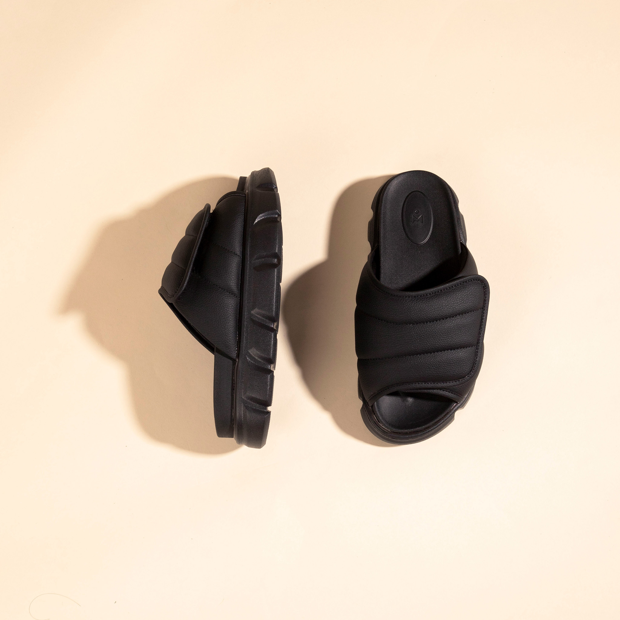 Mô tả Dép Nam Nữ Tăng Chiều Cao THE LARVA WOLF SLIDE SANDAL - FULL BLACK - 4