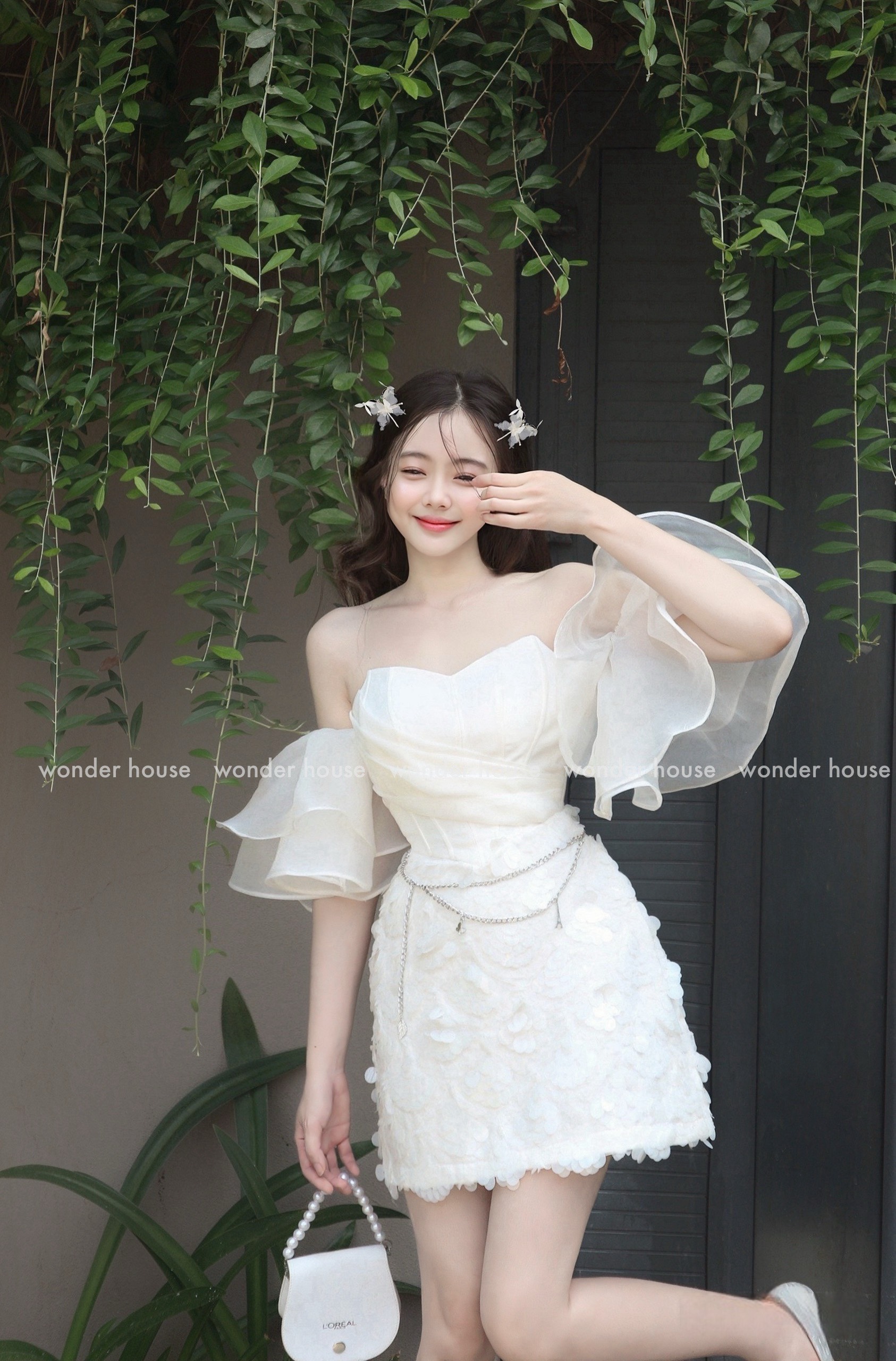 Mô tả Wonderhouse Midori Dress Đầm cup tay hoàn chất vải kim sa dự tiệc sang chảnh - 3