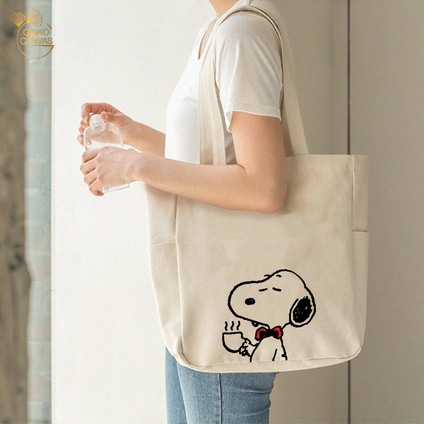 Mô tả Túi Tote Canvas GINKO Unisex Có Dây Kéo Khóa ( túi con) Phong Cách Hàn Quốc In Hình Snoopy- HM102 - 3