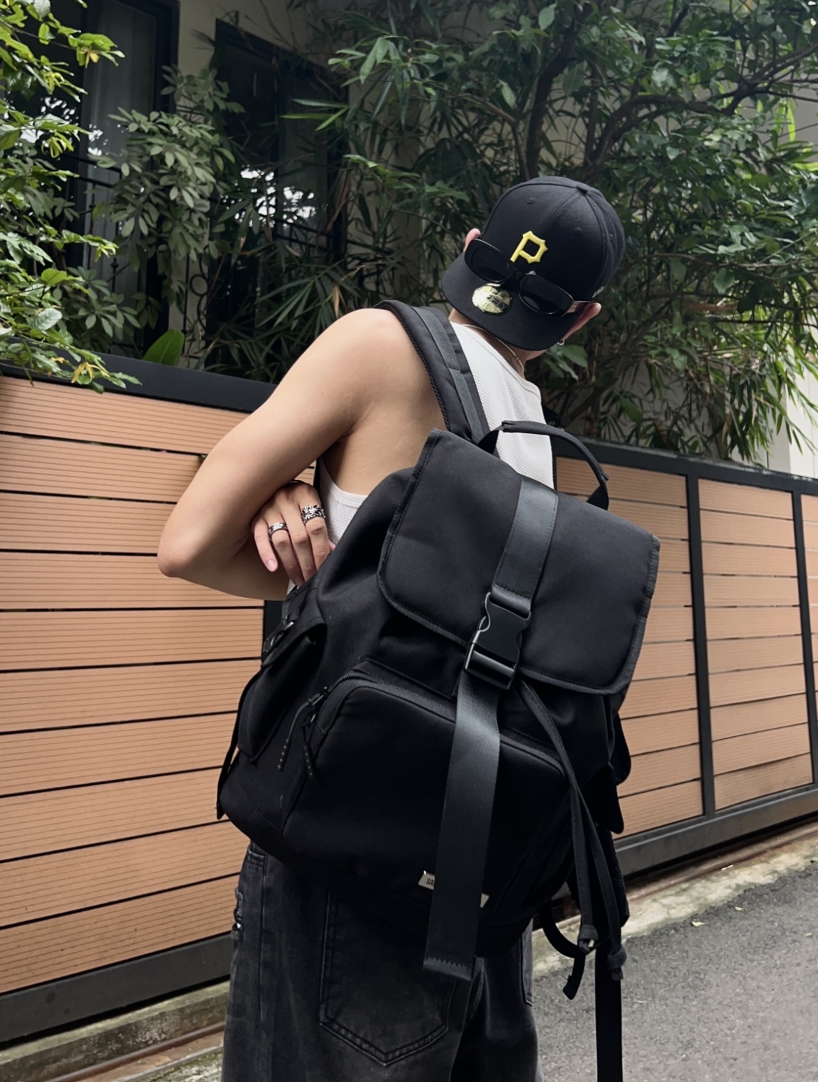 Balo Thời Trang Unisex SAIGON SWAGGER® Core Backpack - Ngăn Chống Sốc ...