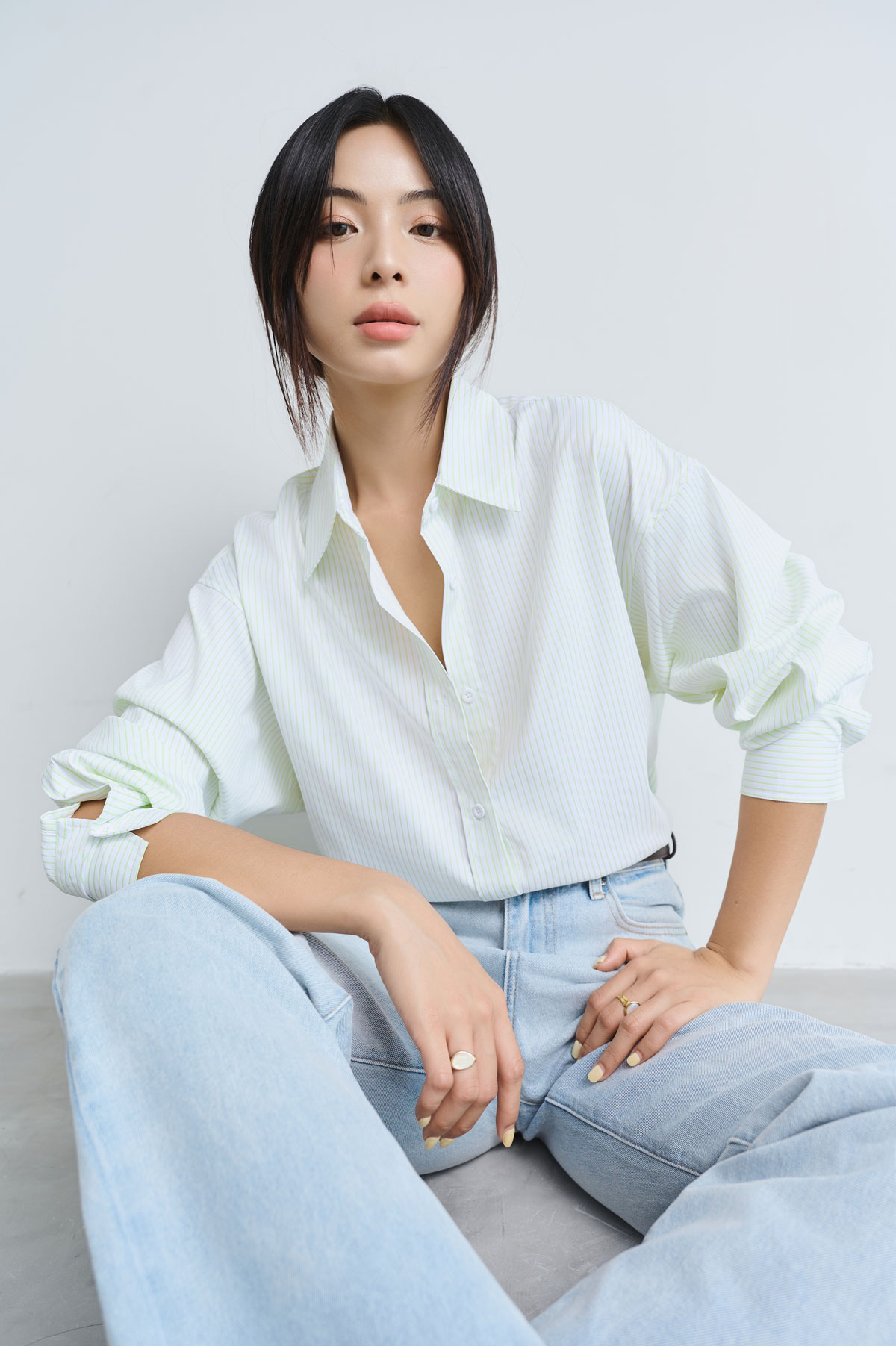 Mô tả Áo sơ mi nữ GILLEE sơ mi dáng oversized, sơ mi form rộng vải kate Mỹ thanh lịch tone xanh lá năng động - 6