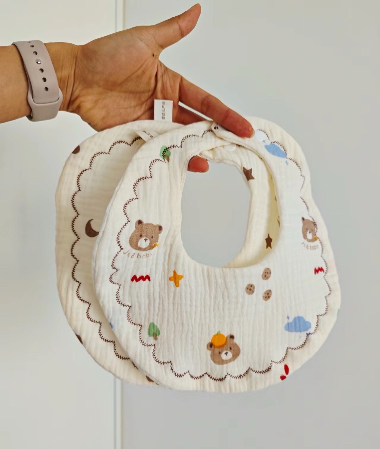 Mô tả Yếm Tròn Xô Muslin 6 Lớp Cho Bé Dày Dặn Thấm Hút Tốt Mềm Mại Bấm Nút Tiện Lợi, Yếm Xô Tròn Cho bé - 6