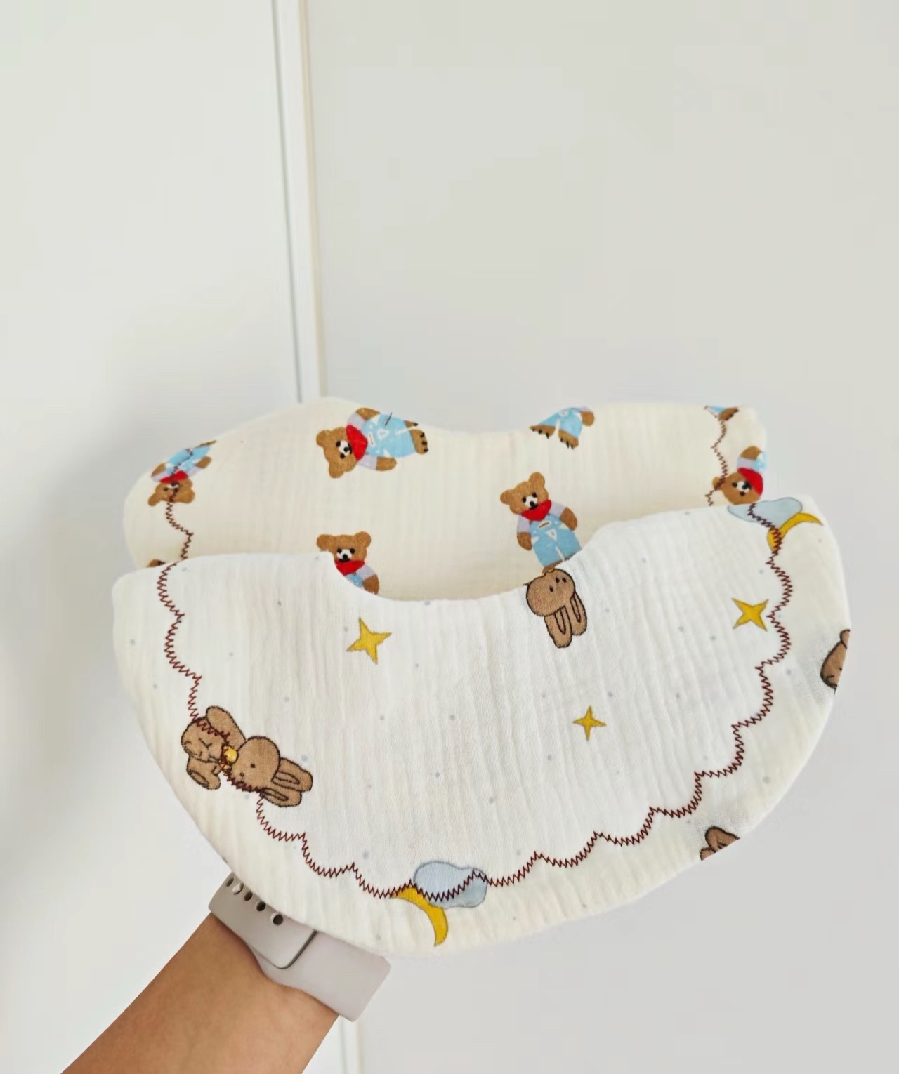 Mô tả Yếm Tròn Xô Muslin 6 Lớp Cho Bé Dày Dặn Thấm Hút Tốt Mềm Mại Bấm Nút Tiện Lợi, Yếm Xô Tròn Cho bé - 8