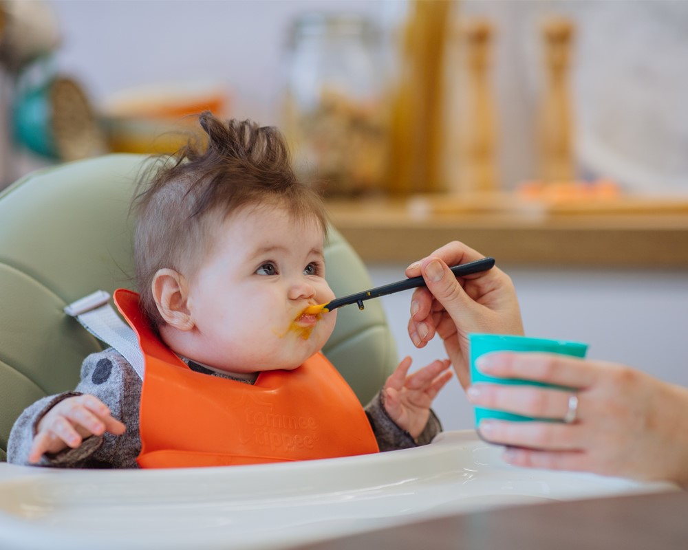 Mô tả Thìa Ăn Dặm Tommee Tippee Softee, Cho Bé Từ 4 Tháng - Set 5 Thìa, Tách Lẻ (Giao Màu Ngẫu Nhiên) - 3