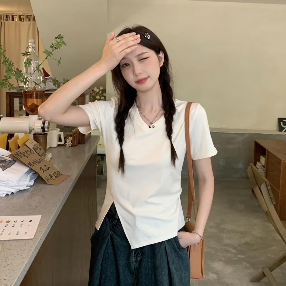 Áo thun nữ xẻ tà 