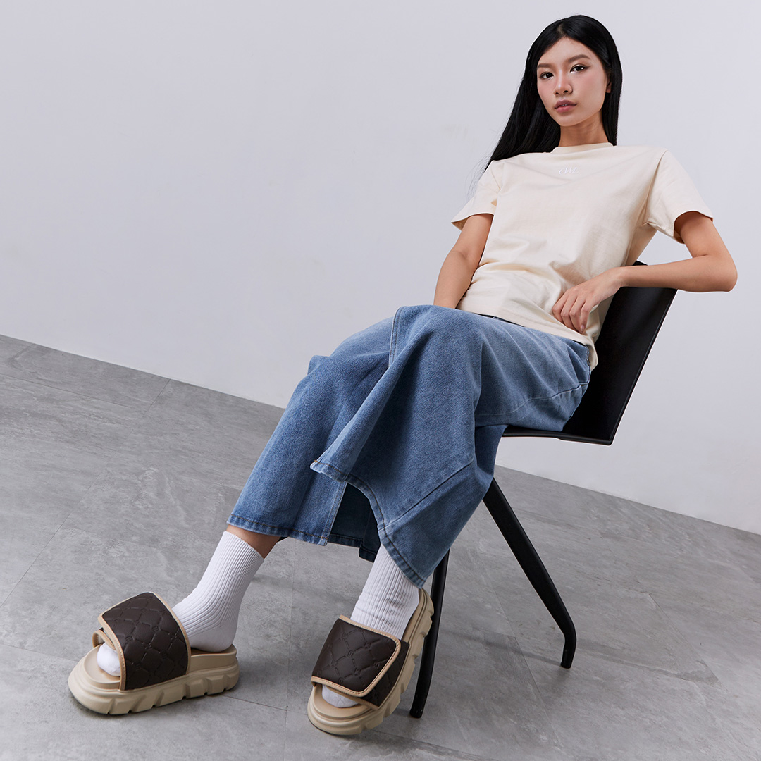 Mô tả Dép Sandal Nam Nữ Tăng Chiều Cao THEWOLF ESSENTIAL MONOGRAM SLIDE SANDAL - Đen Trắng Nâu Beige Đỏ - 9