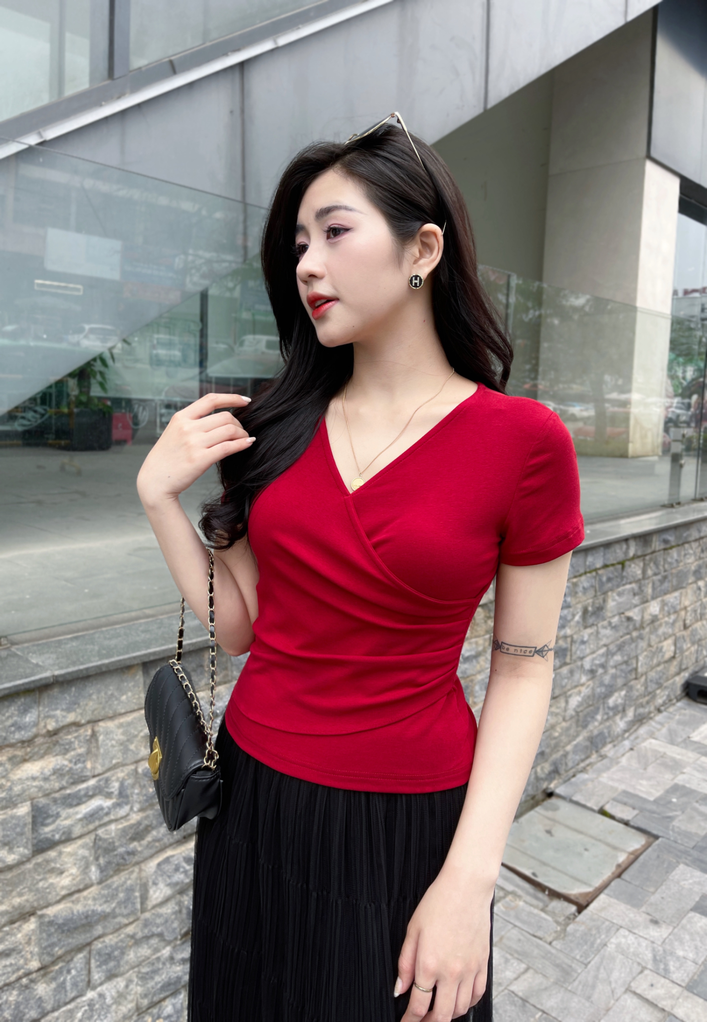 Mô tả Áo Thun Nữ Kiểu Cổ Tim Nhún Eo Dáng Ôm Chất Vải Mềm Mịn Co Giãn 4 Chiều Evalover - 3