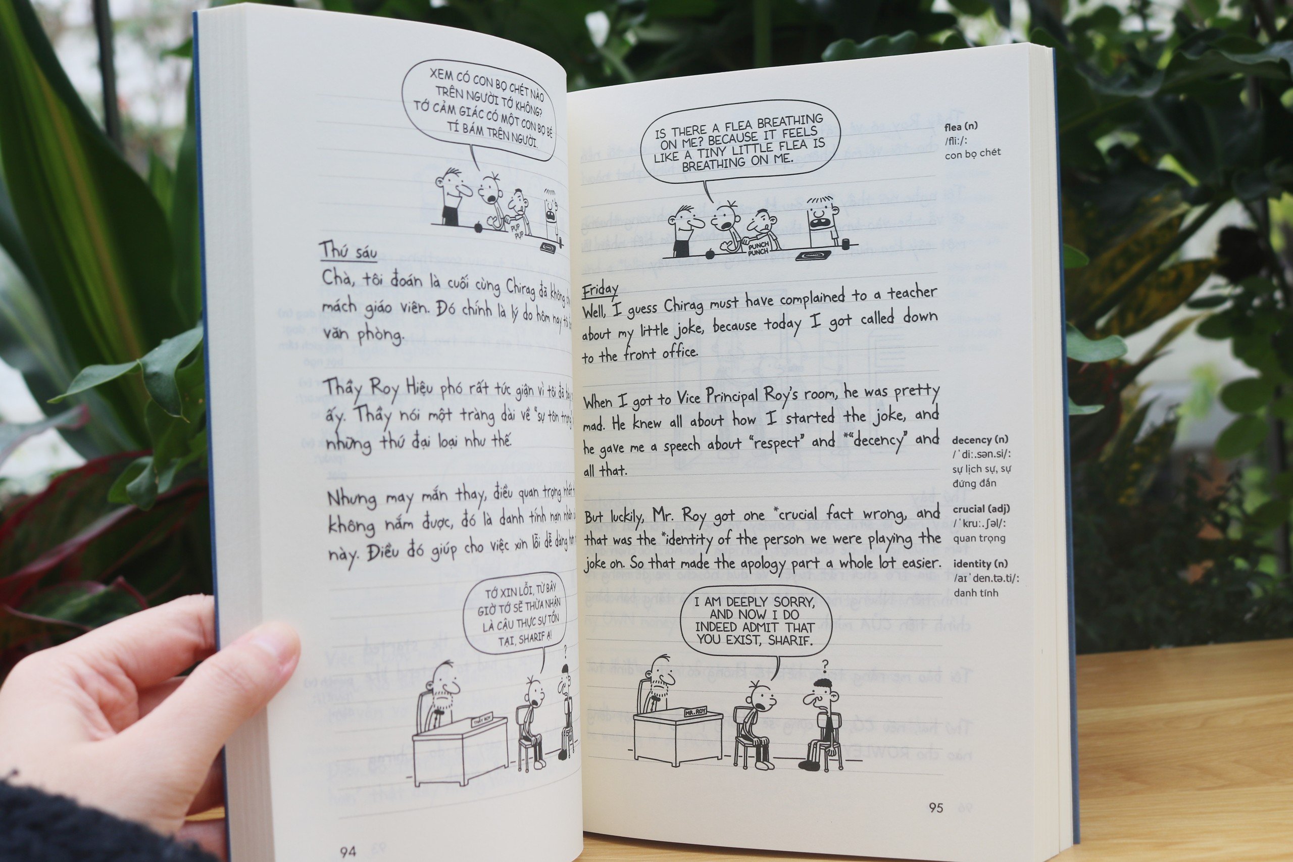 Mô tả Combo tập 1-5 Nhật Ký Chú Bé Nhút Nhát song ngữ - Diary Of a Wimpy Kid, tặng kèm file nghe HG Books - 2