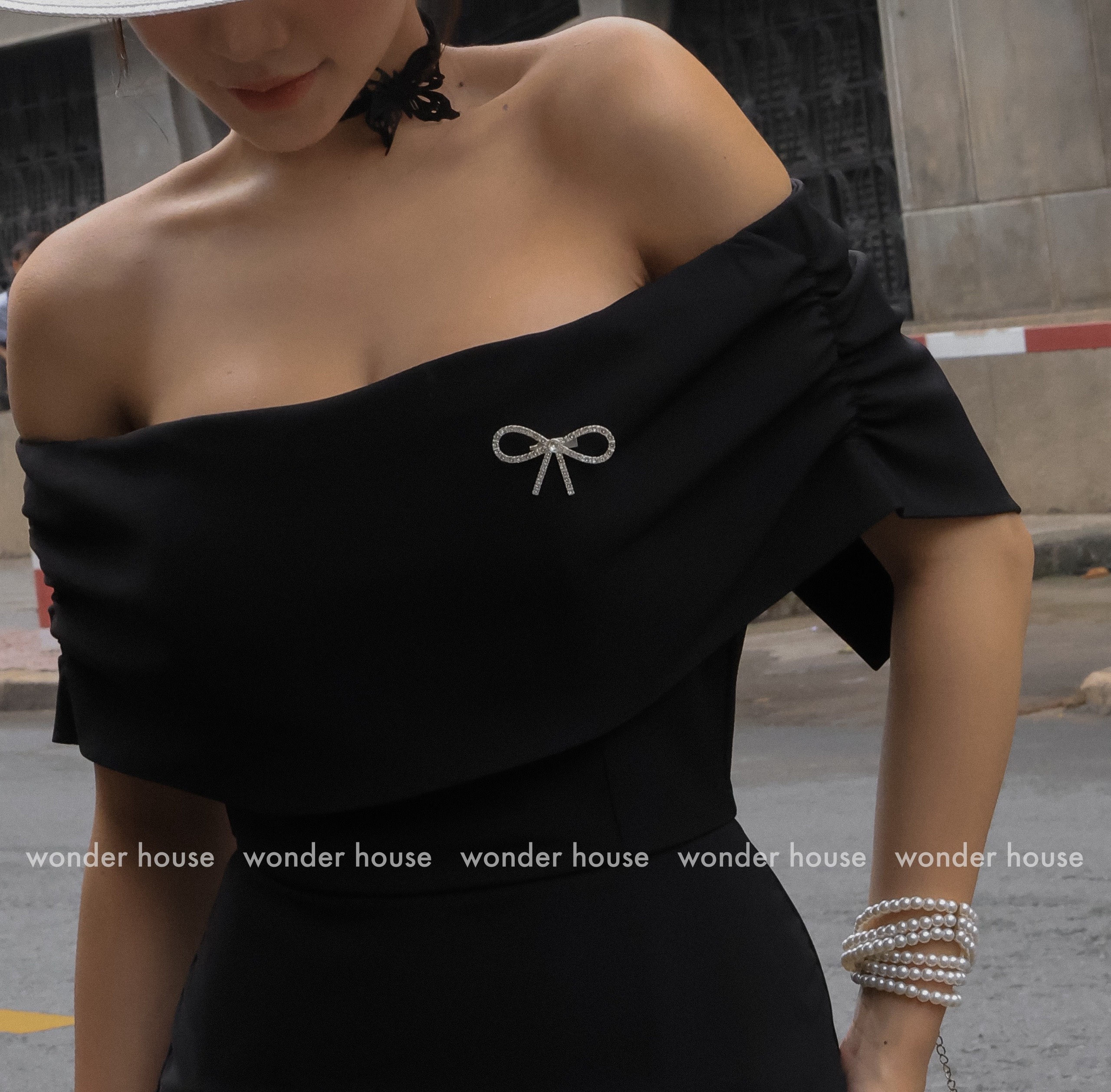 Mô tả Wonderhouse Vanila Dress đầm trễ vài dáng dài dự tiệc sang chảnh chất vải dày dặn - 5
