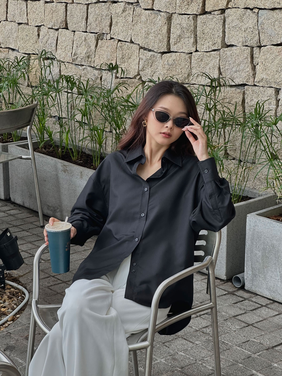 Mô tả Áo sơ mi đen nữ GILLEE dáng oversized, sơ mi form rộng vải kate Mỹ thanh lịch FAS291 - 8