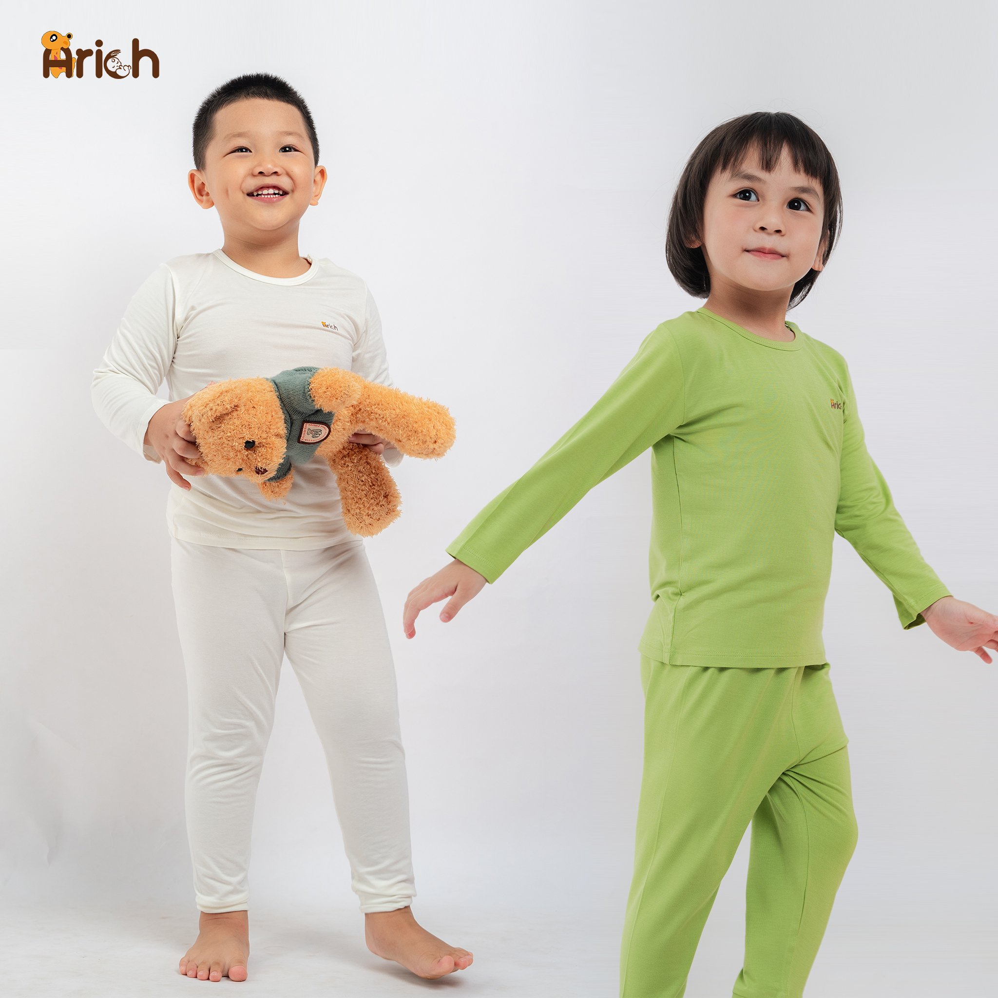 Mô tả Bộ dài tay cài vai Arich vải sợi tre mềm mát,màu trơn cho bé trai, bé gái từ 6 tháng đến 6 tuổi - 6