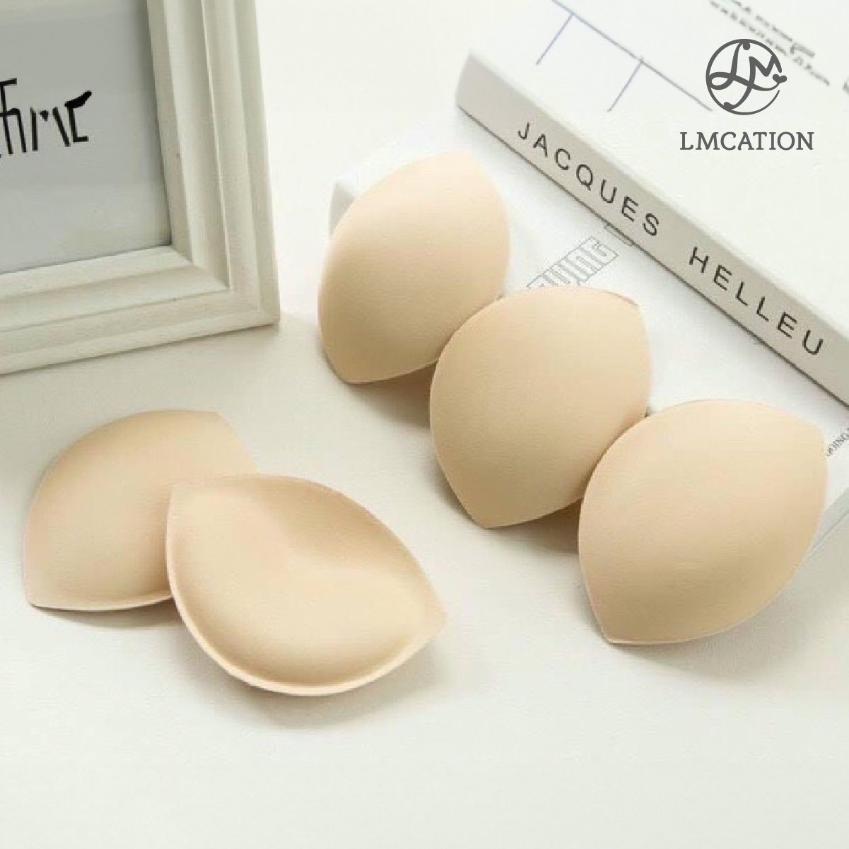 Mô tả Mút nửa ngực hạt xoài LMcation (1 cặp) - Dùng nâng ngực, độn ngực . - 1