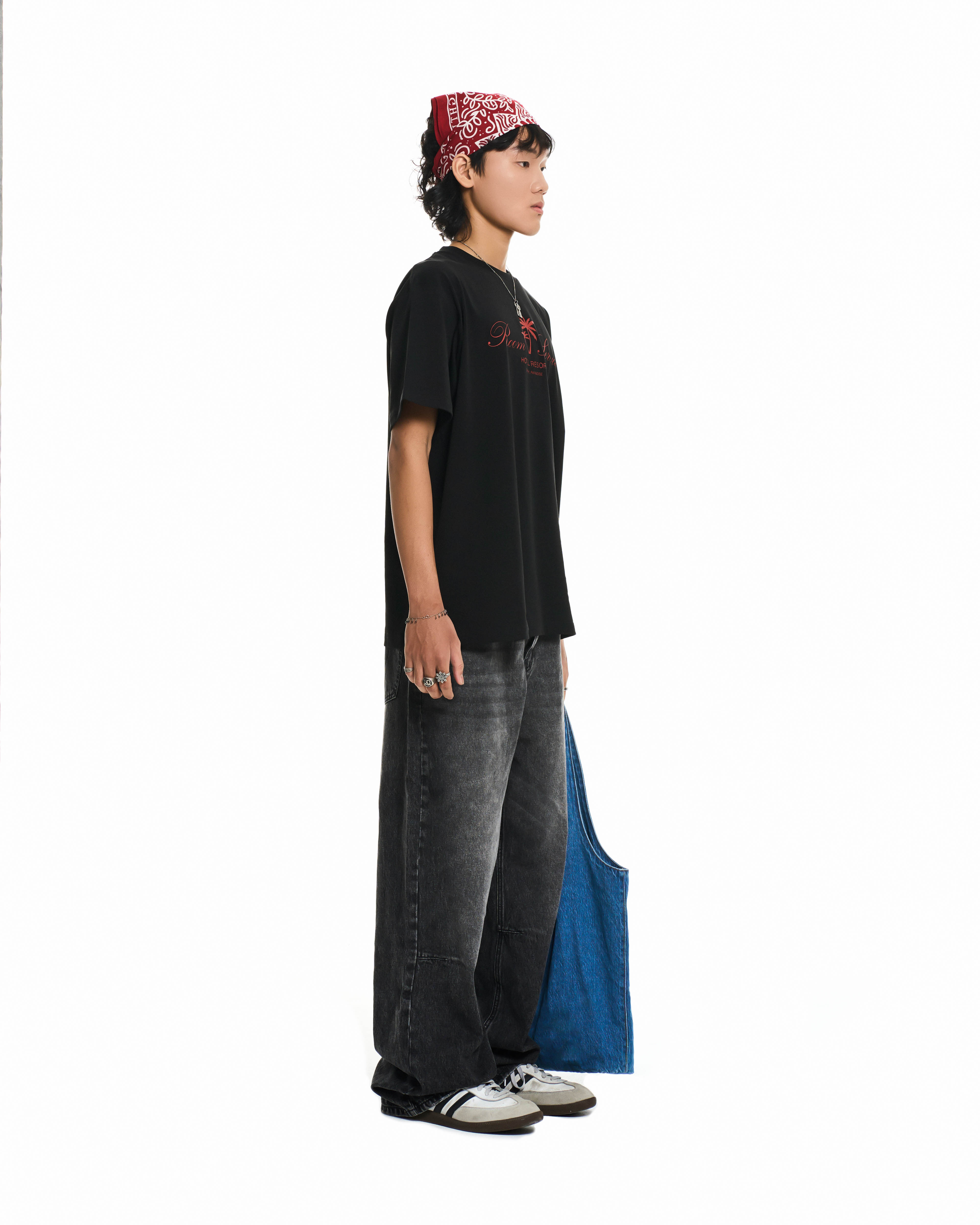Mô tả Quần Jean Ống Rộng DAPPERANDMORE Washed Denim Pants - Black - 2
