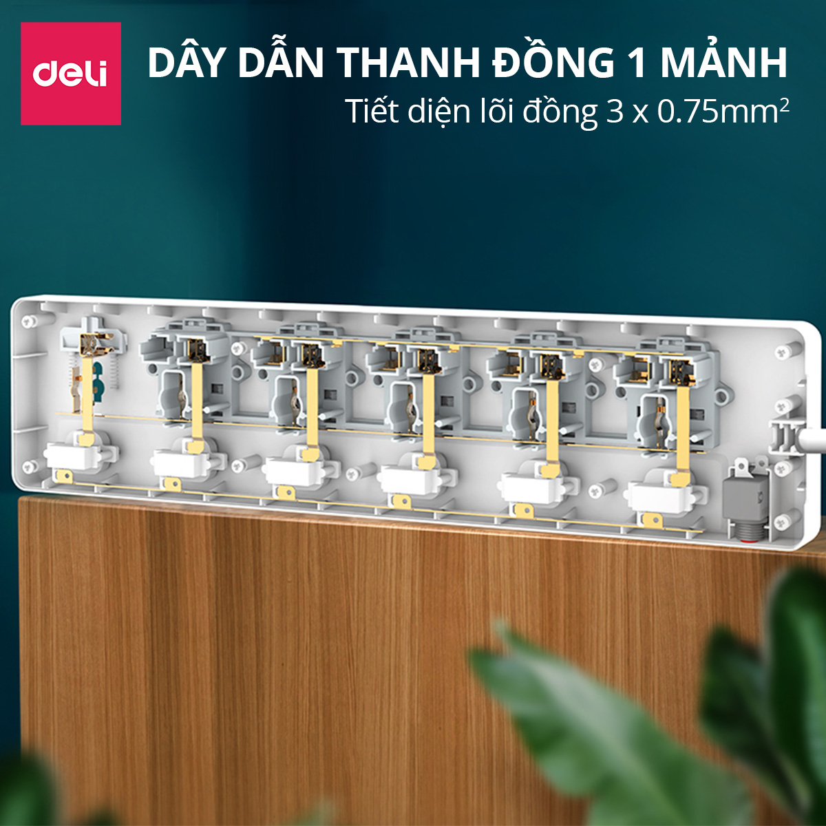 Ổ cắm điện Deli có nút bảo vệ quá áp