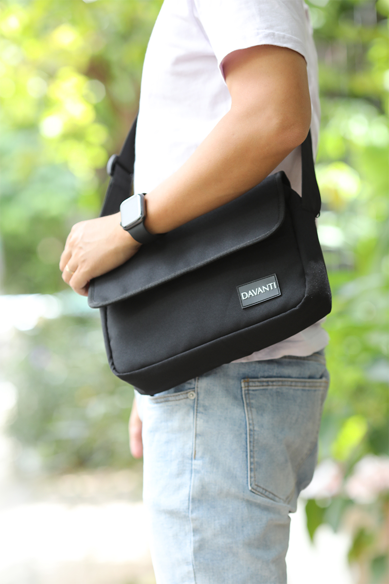 Túi Đeo Chéo Vải Canvas DAVANTI DV298 chi tiết dây đeo