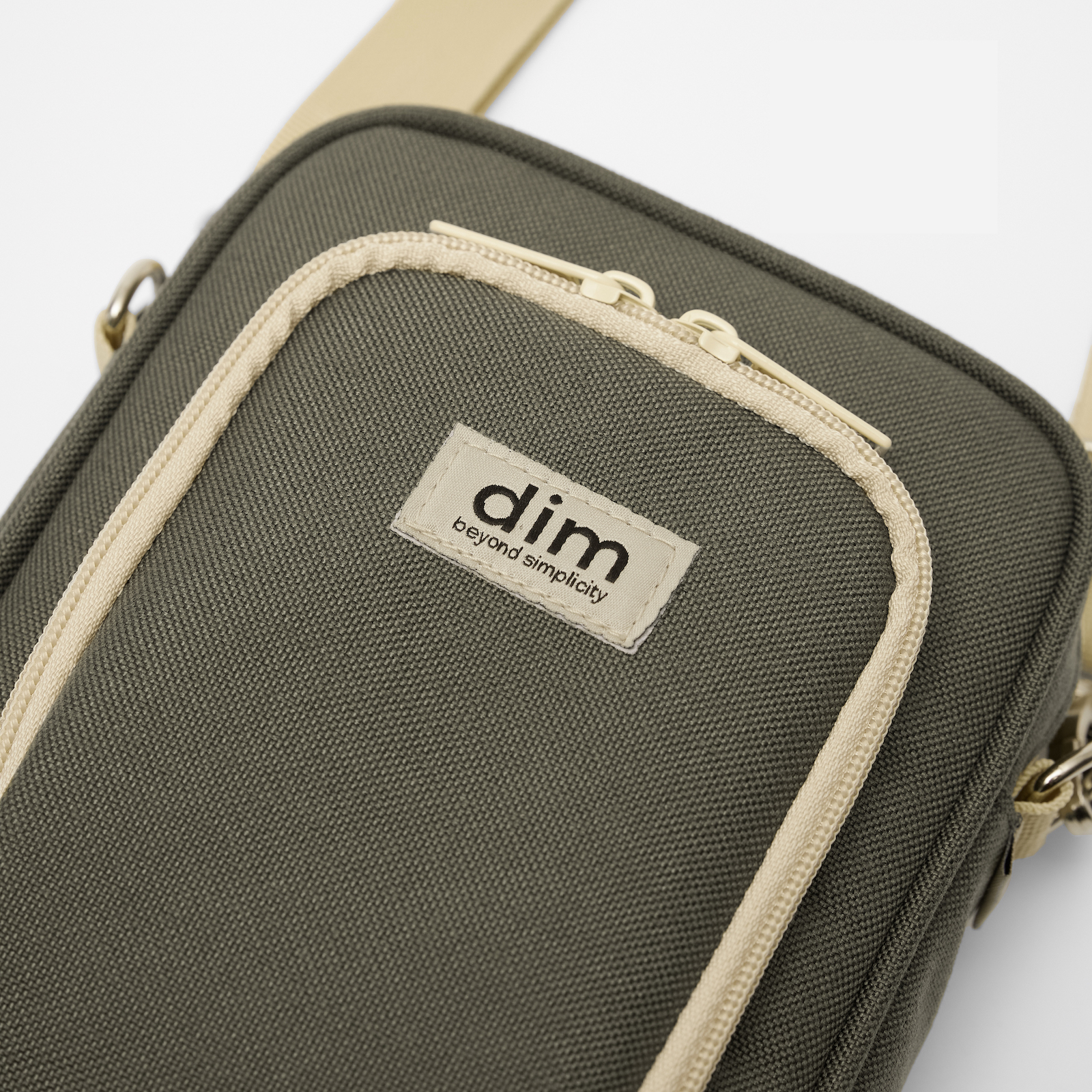 Mô tả Túi đeo chéo DIM Mini Bag - 5 màu - 4
