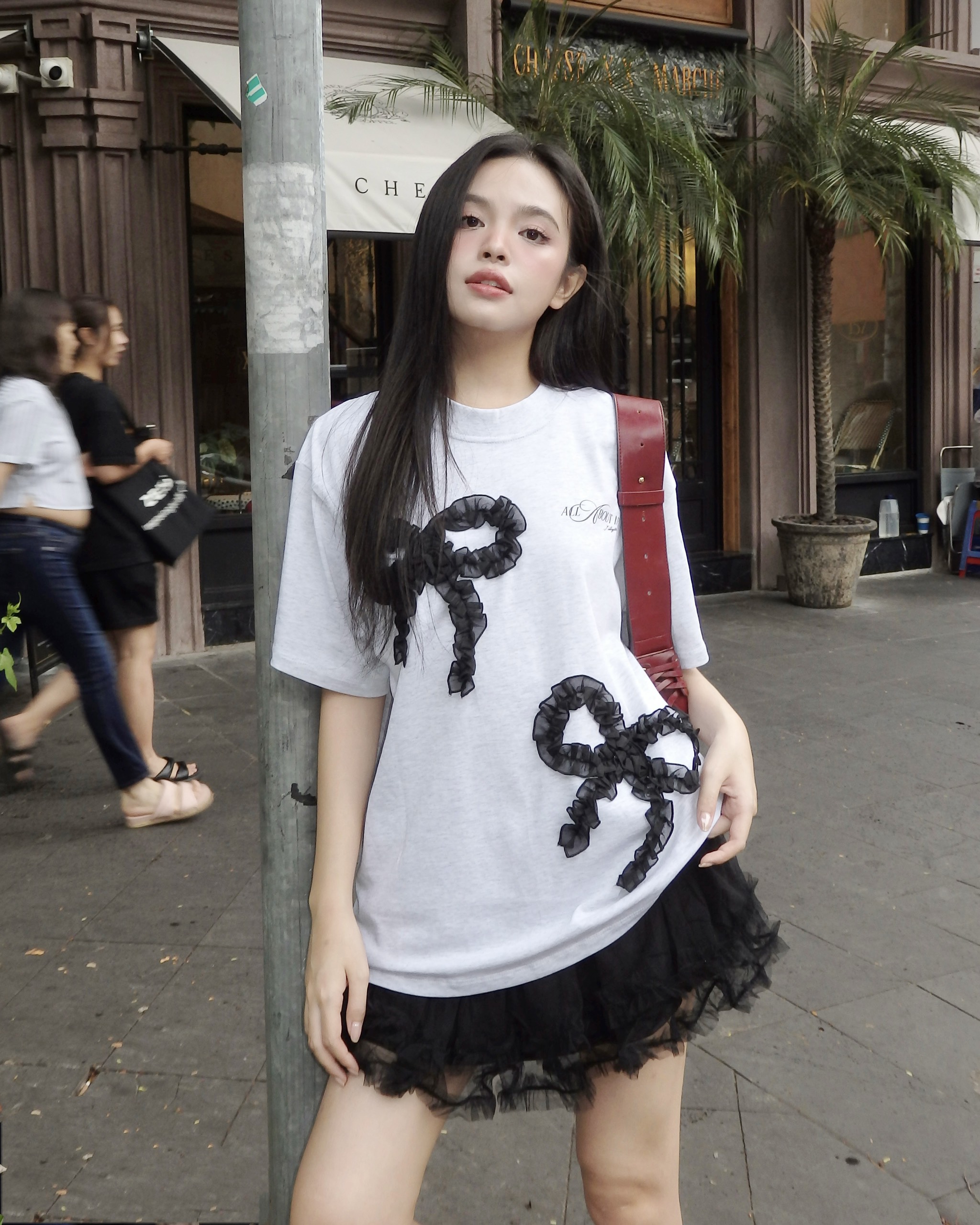 Mô tả Áo thun Nơ OKAY Killsystem oversize hình nơ nổi may nhún chất cotton - 5