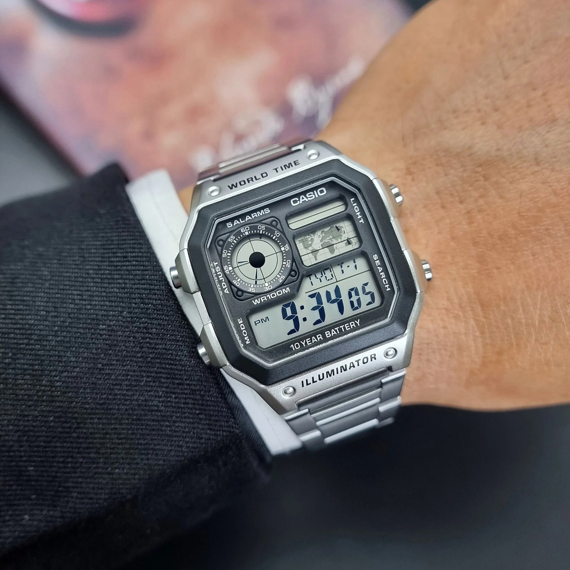 Đồng hồ Casio AE-1200WHD-1AVDF trên tay 1