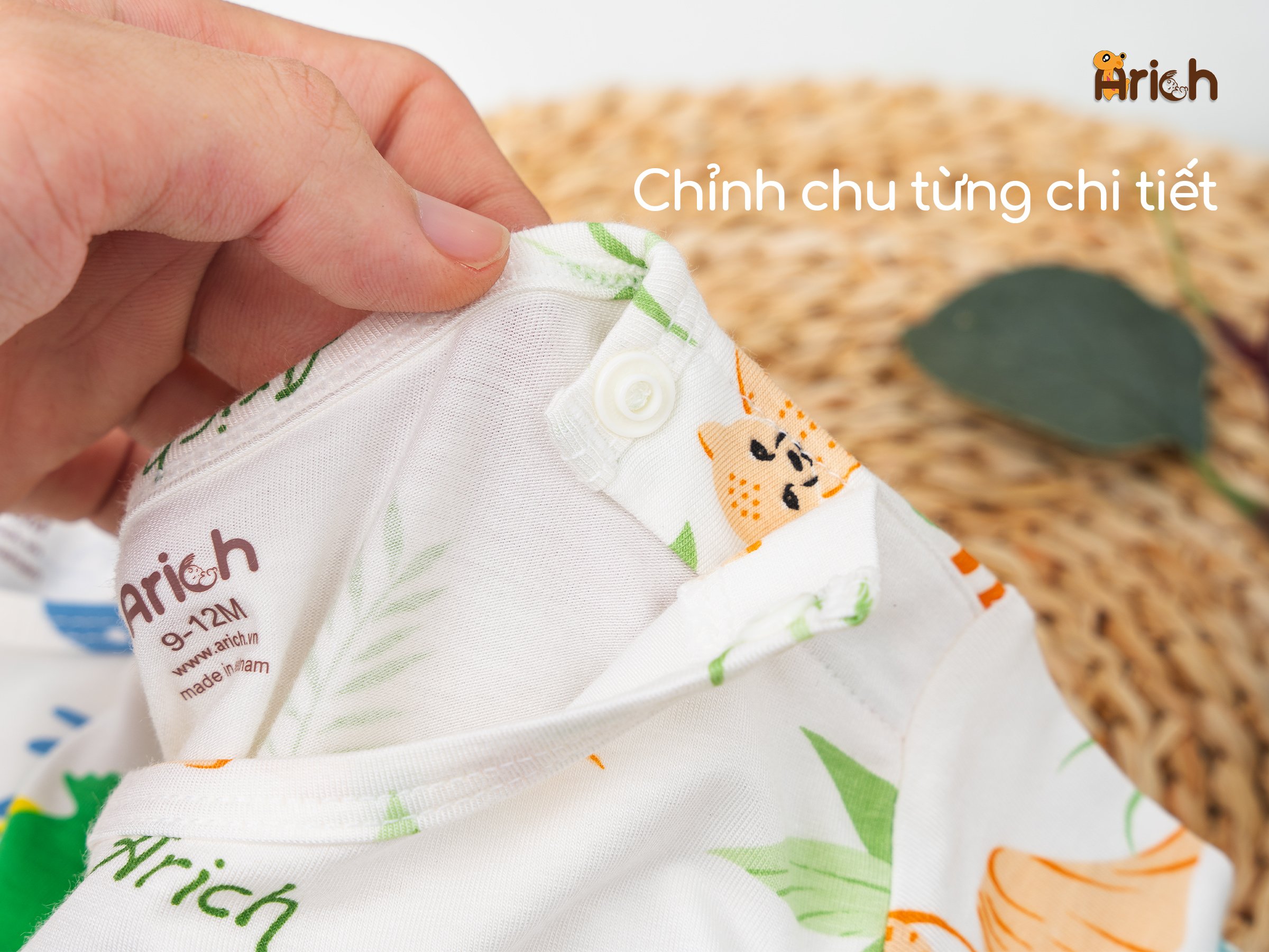 Mô tả Bộ cộc tay cài vai Arich vải sợi tre petit, phối họa tiết mới cho bé trai, bé gái 9 tháng đến 6 tuổi - 3