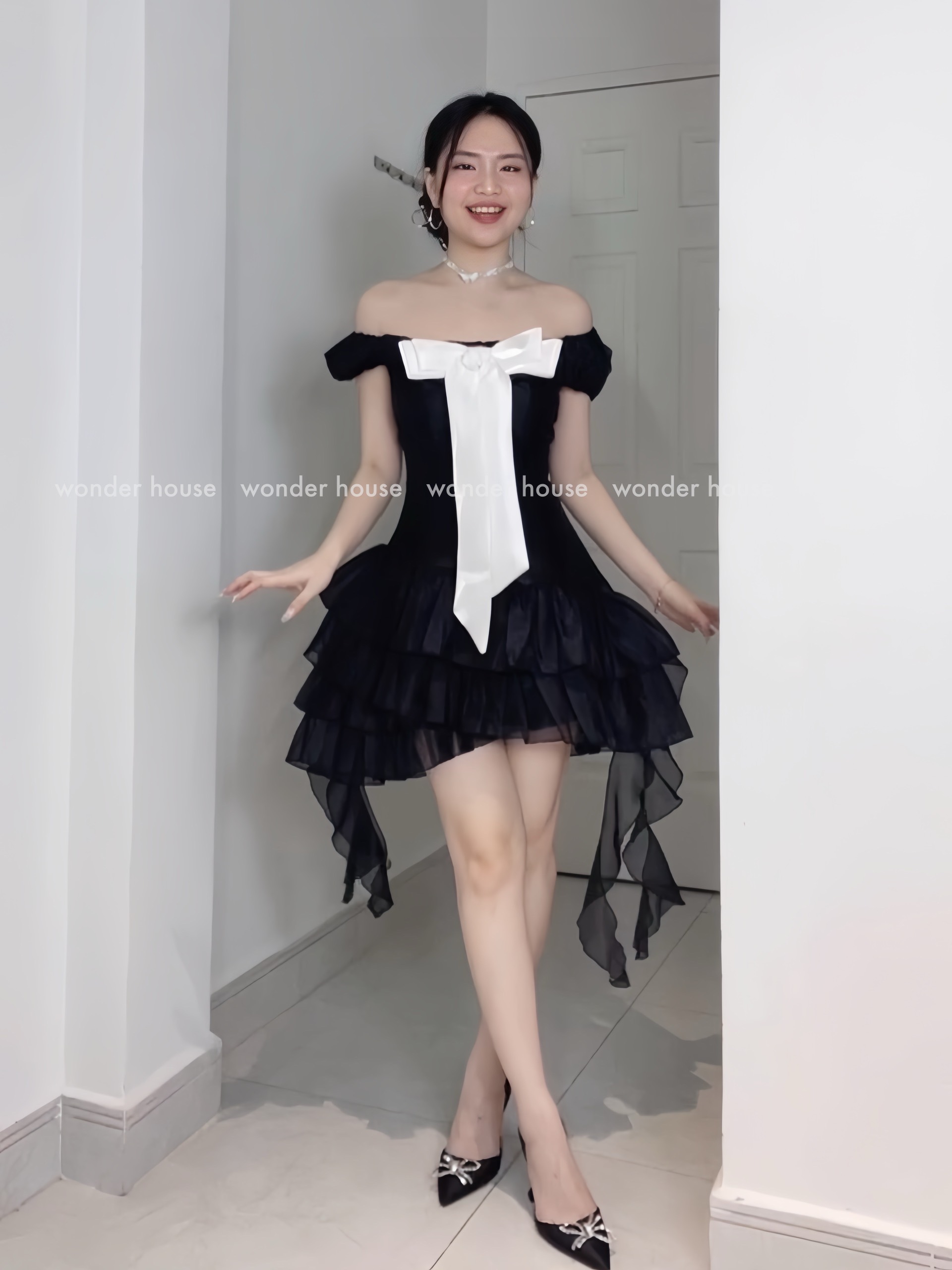 Mô tả Wonderhouse Michin Dress Đầm thiết kế trễ vai xòe dự tiệc sang trọng - 1