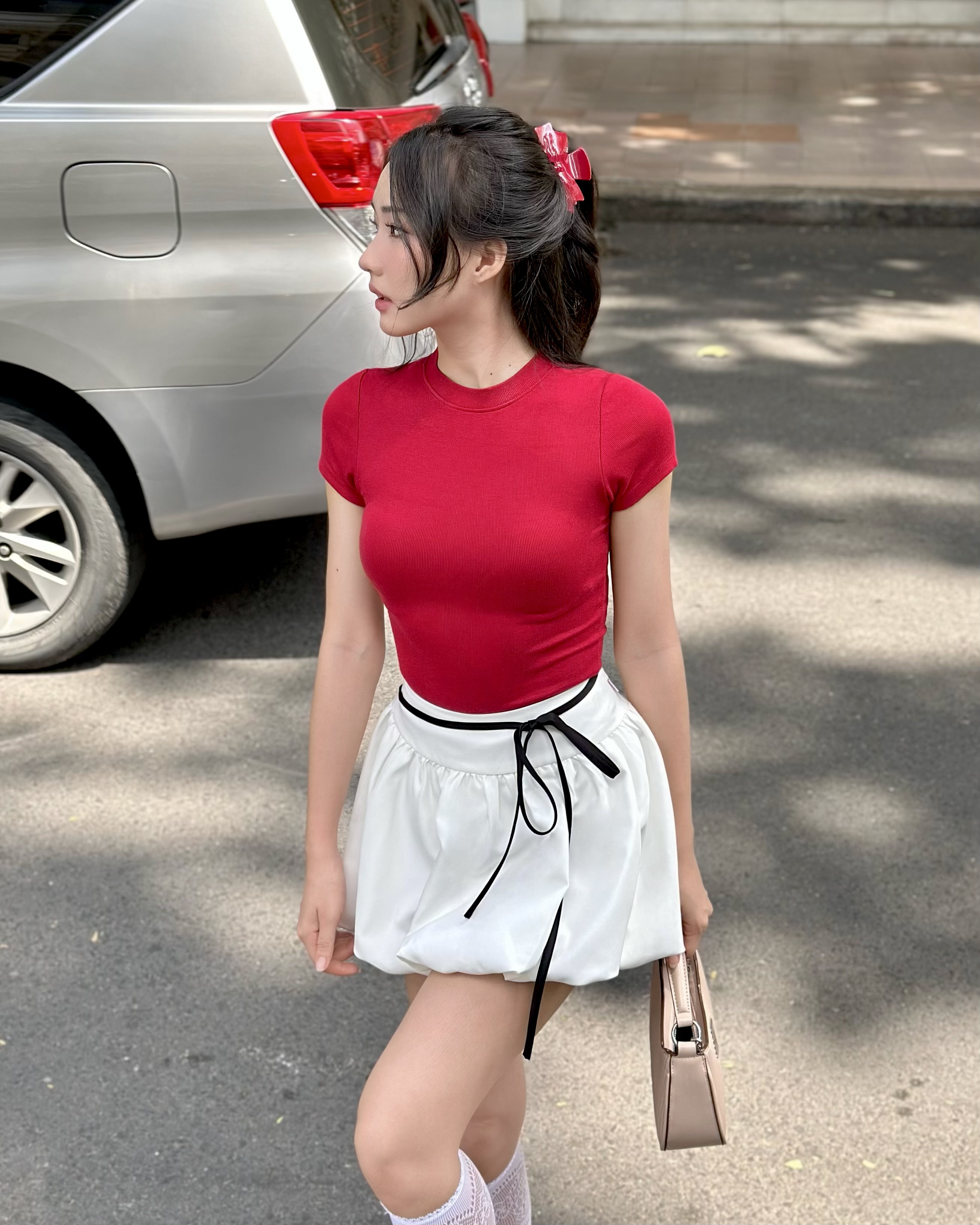Mô tả Áo thun nữ cổ tròn VMSTYLE, Áo kiểu nữ form ôm tay ngắn màu trơn đơn giản đi học, đi chơi, đi làm ATU00832 - 2