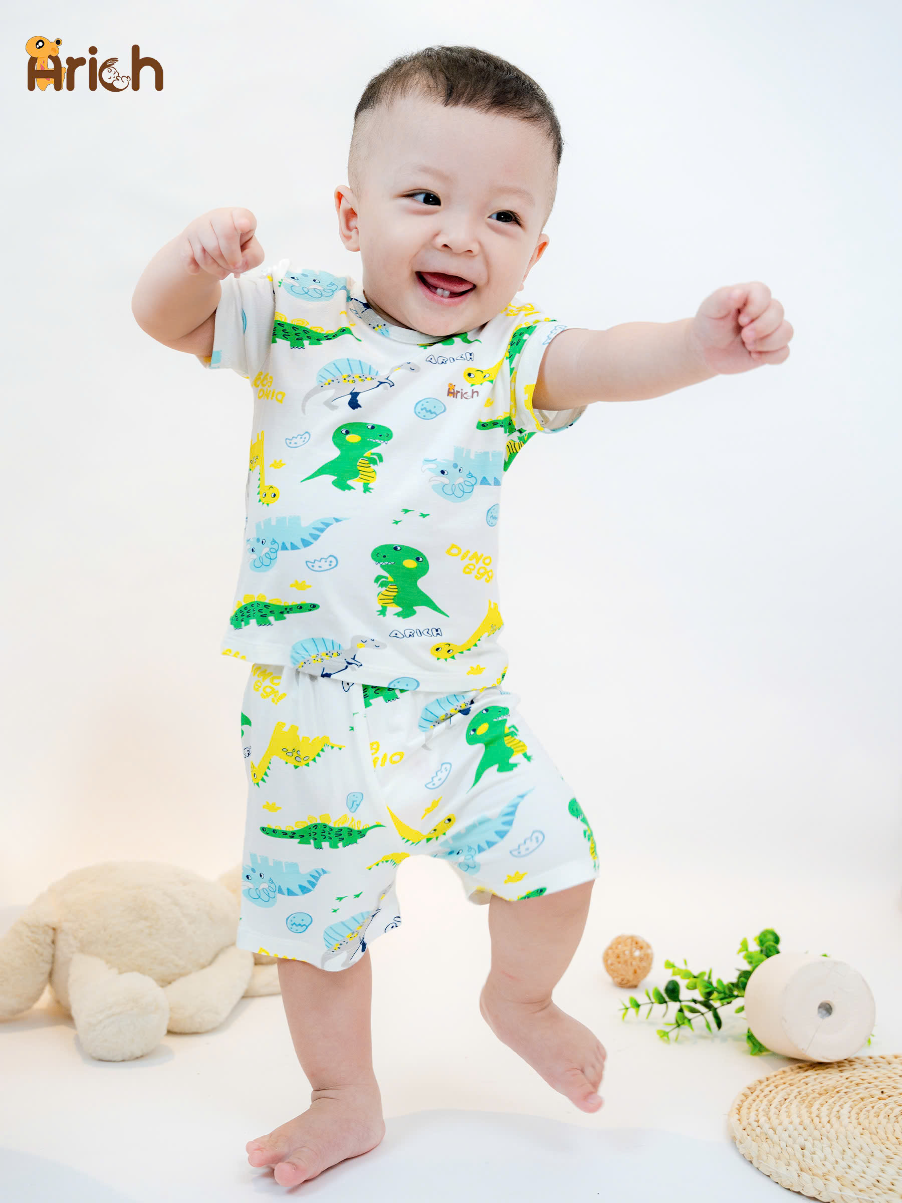 Mô tả Bộ cộc tay cài vai Arich vải sợi tre petit, phối họa tiết mới cho bé trai, bé gái 9 tháng đến 6 tuổi - 1