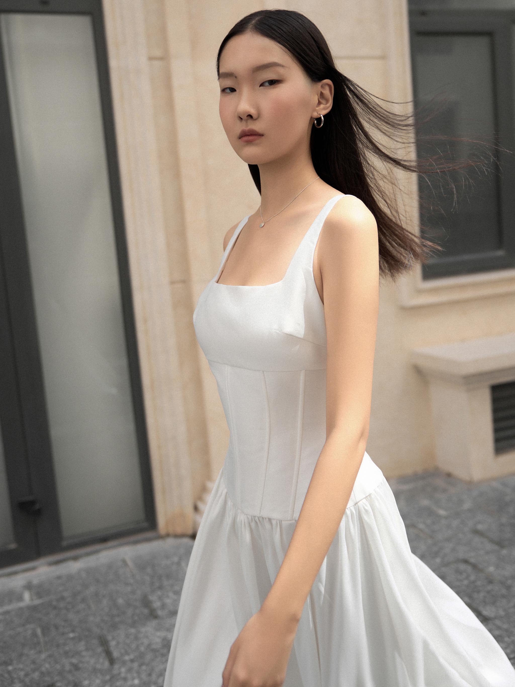 Mô tả RECHIC Đầm dài Emory cổ vuông dáng dài chất taffa sang trọng - 5
