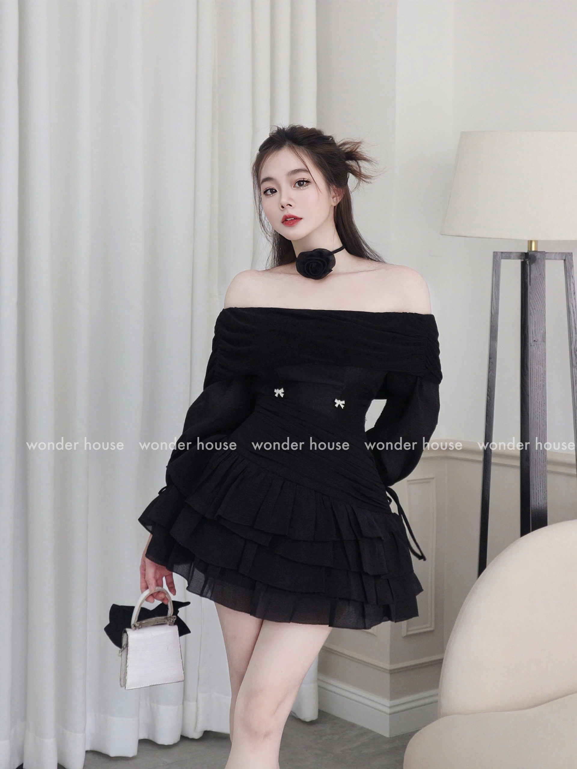 Mô tả Dolly Dress Wonderhouse Đầm trễ vai tay dài dáng xòe chất vải dày dặn dự tiệc dạo phố sang trọng, nữ tính - 6