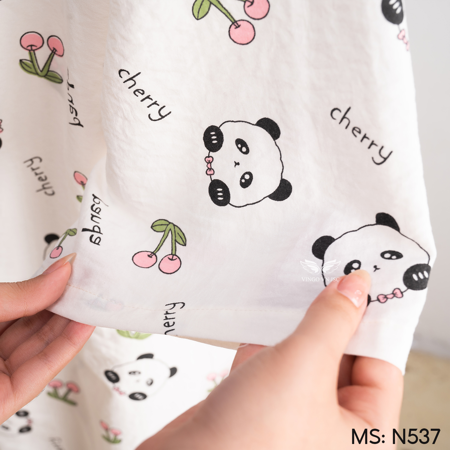 Mô tả Váy ngủ sơ mi dáng dài tơ đũi màu trắng be thoáng mát VINGO họa tiết dễ thương mặc Hè N537 VNGO - 3