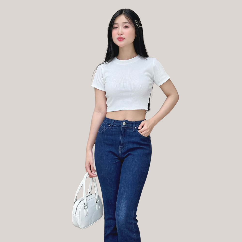 Quần jean ống loe màu kem TTTHAO