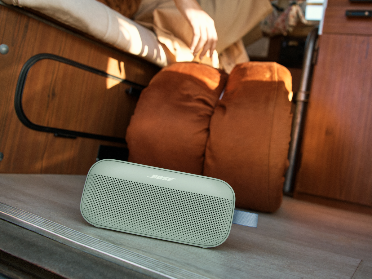 Mô tả Loa di động Bose SoundLink Flex 2 - 1