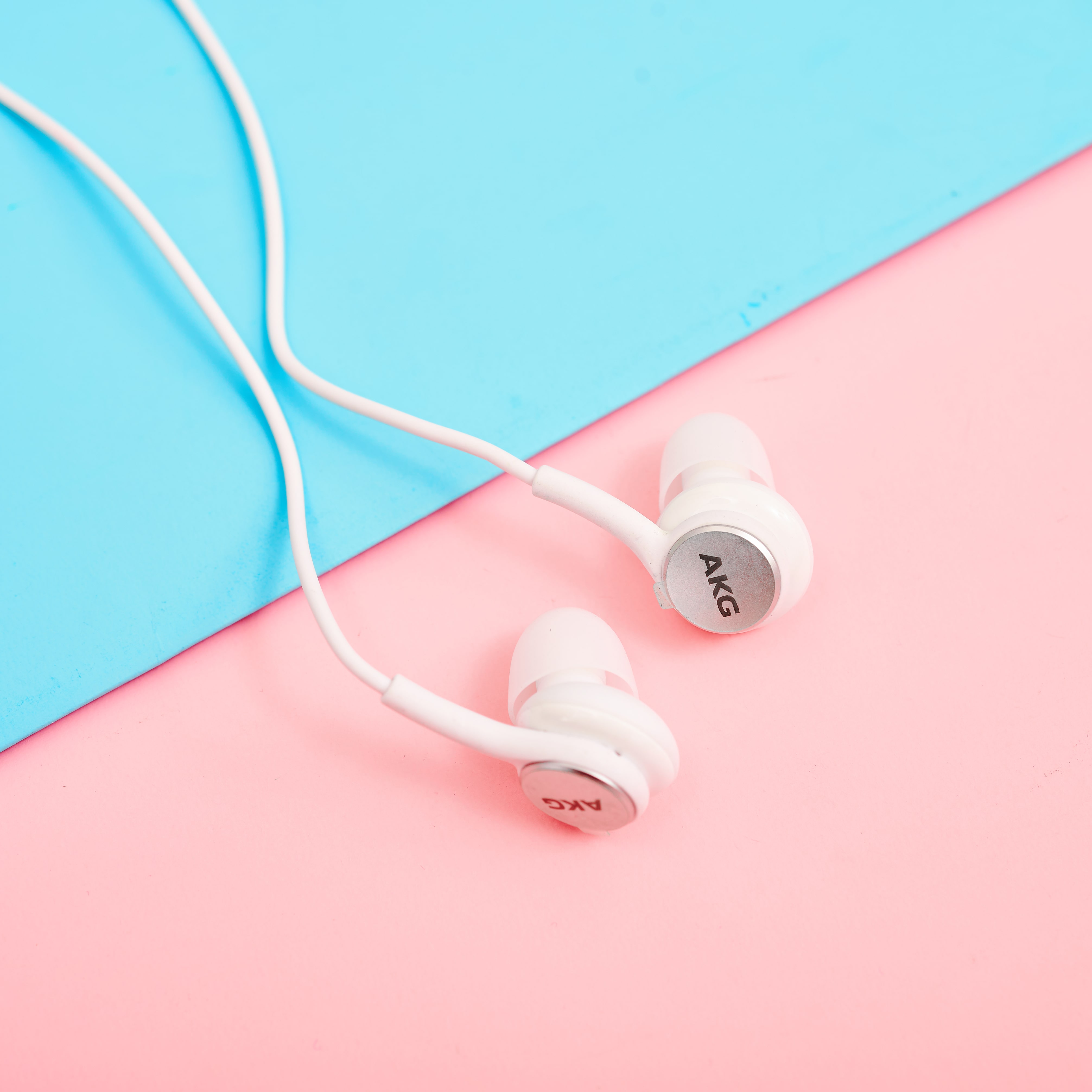 Mô tả Tai nghe AKG cho Samsung Galaxy S10 - Hàng Chính Hãng - 4