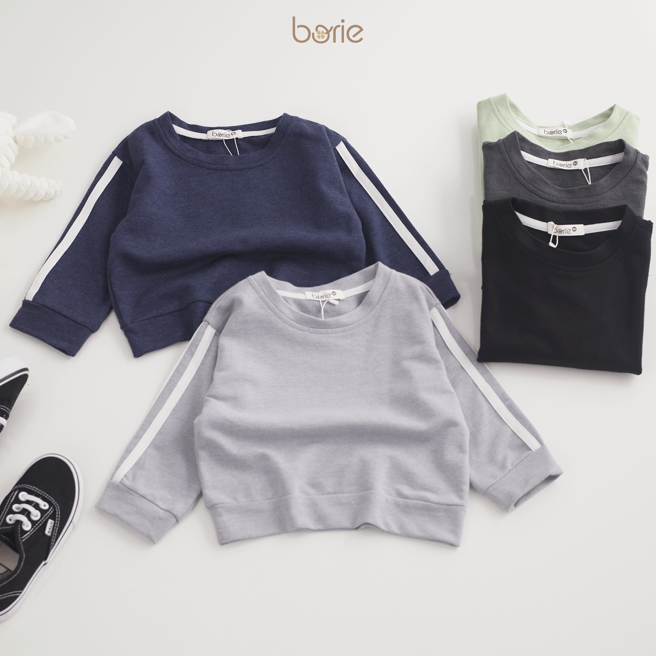 Mô tả Bộ quần áo dài tay thể thao cho bé trai bé gái Borie chất liệu cotton da cá co giãn tốt tạo sự thoải mái khi mặc A006 - 2