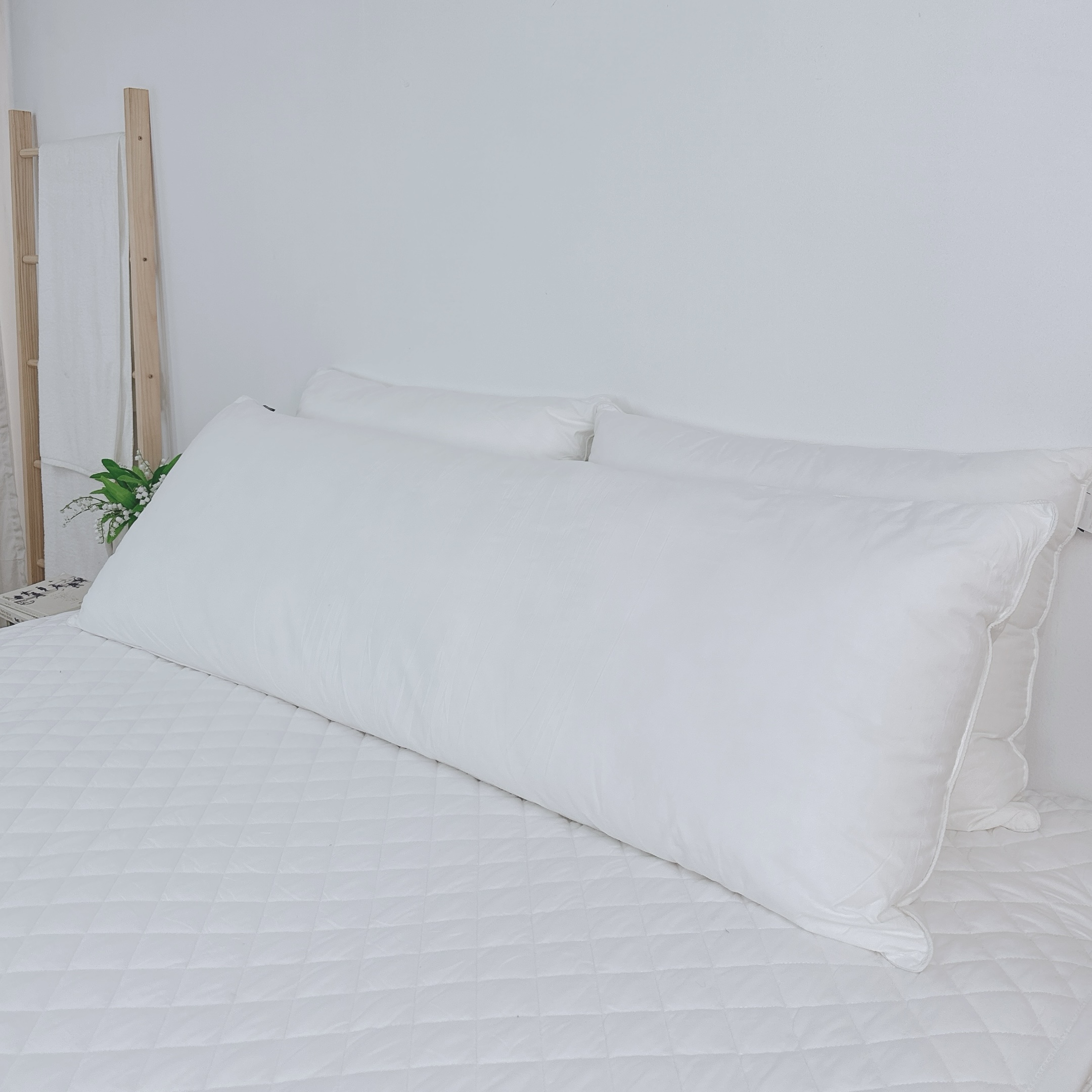 Mô tả Ruột gối đôi / gối ôm lông vũ nhân tạo Microfiber siêu êm Changmi Bedding cao cấp chuẩn khách sạn 5 sao - 50x140 cm - 1