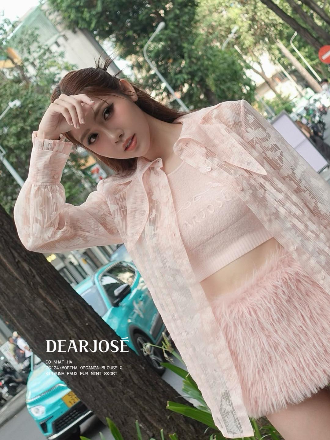 Mô tả DEAR JOSÉ - Áo sơ mi cổ cánh hồ điệp vải organza hồng - Mothra - 5