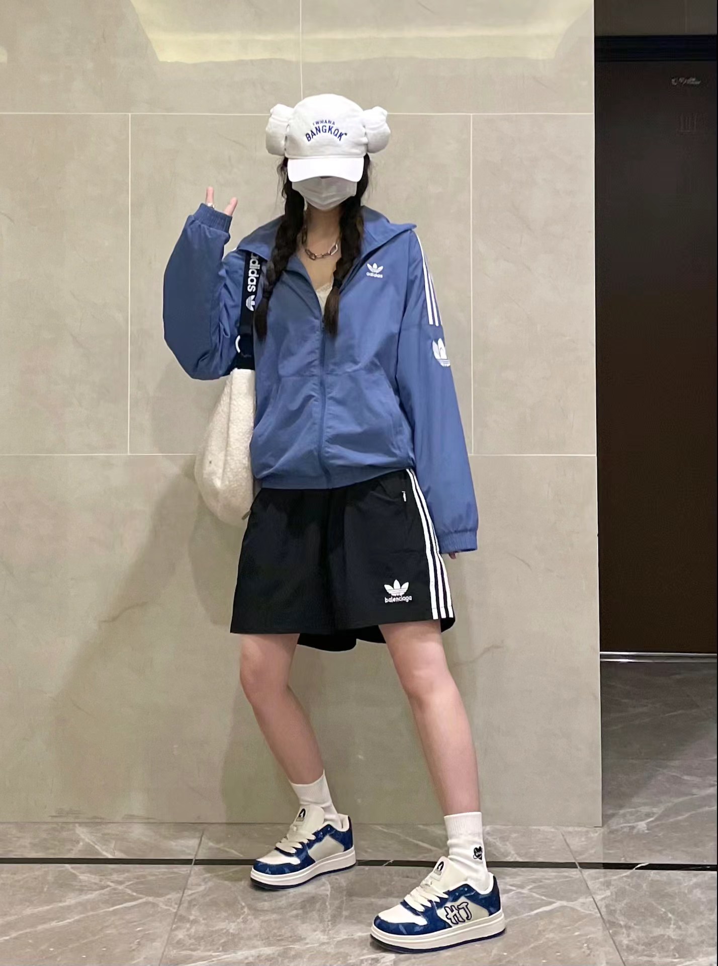 Mô tả Giày sneaker nam nữ unisex HLA Jeans màu trắng xanh chính hãng, kiểu dáng thời trang đơn giản thoáng khí, đế cao su êm m - 1
