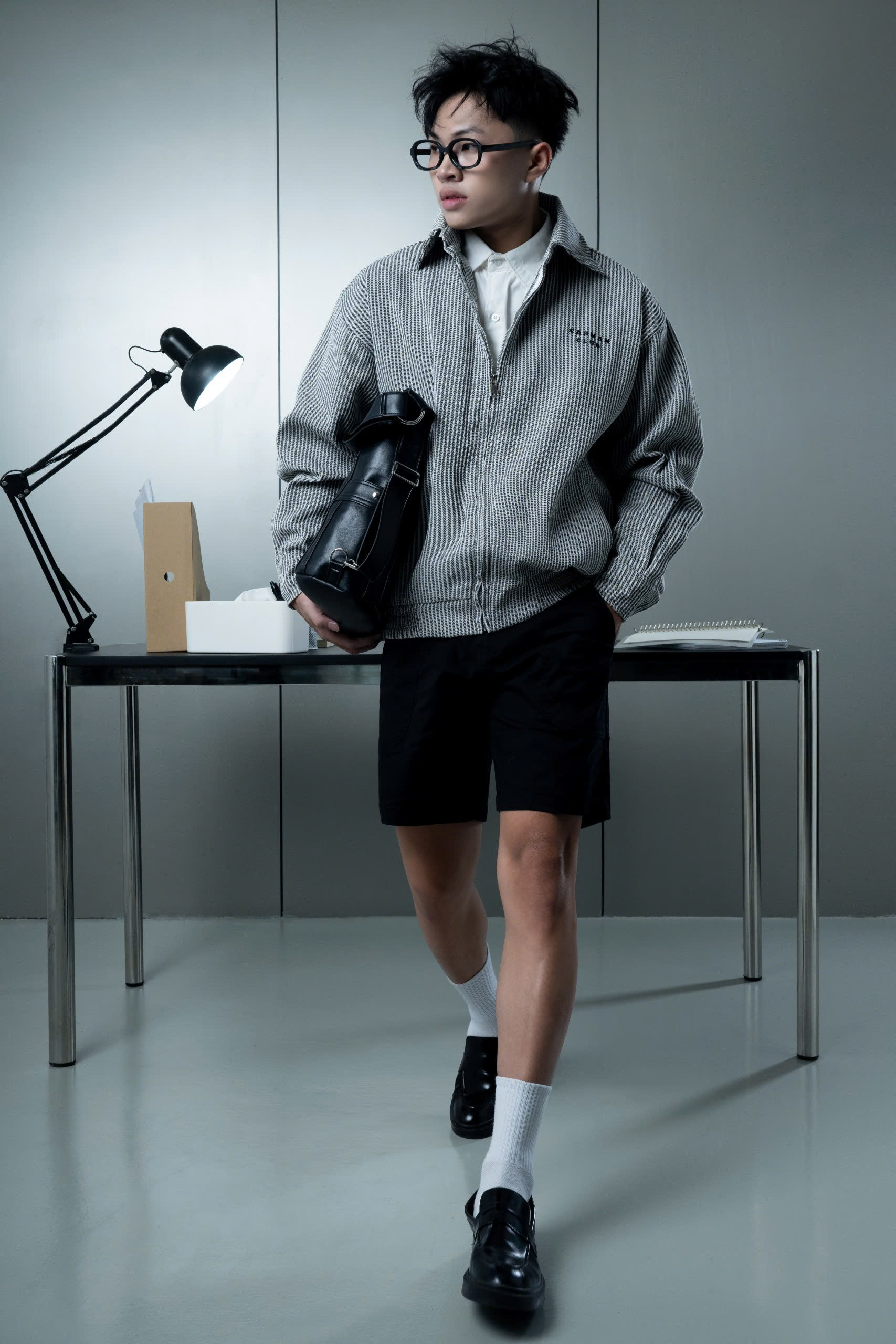 Phom dáng quần đùi trên gối CAPMAN CLUB