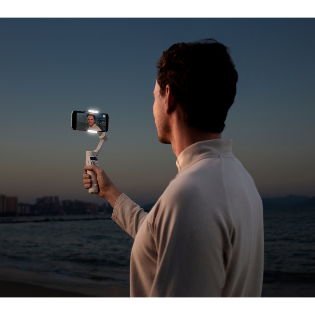 Mô tả Thiết bị cầm tay chống rung cho điện thoại DJI Osmo Mobile 7/ Osmo Mobile 7P - 4