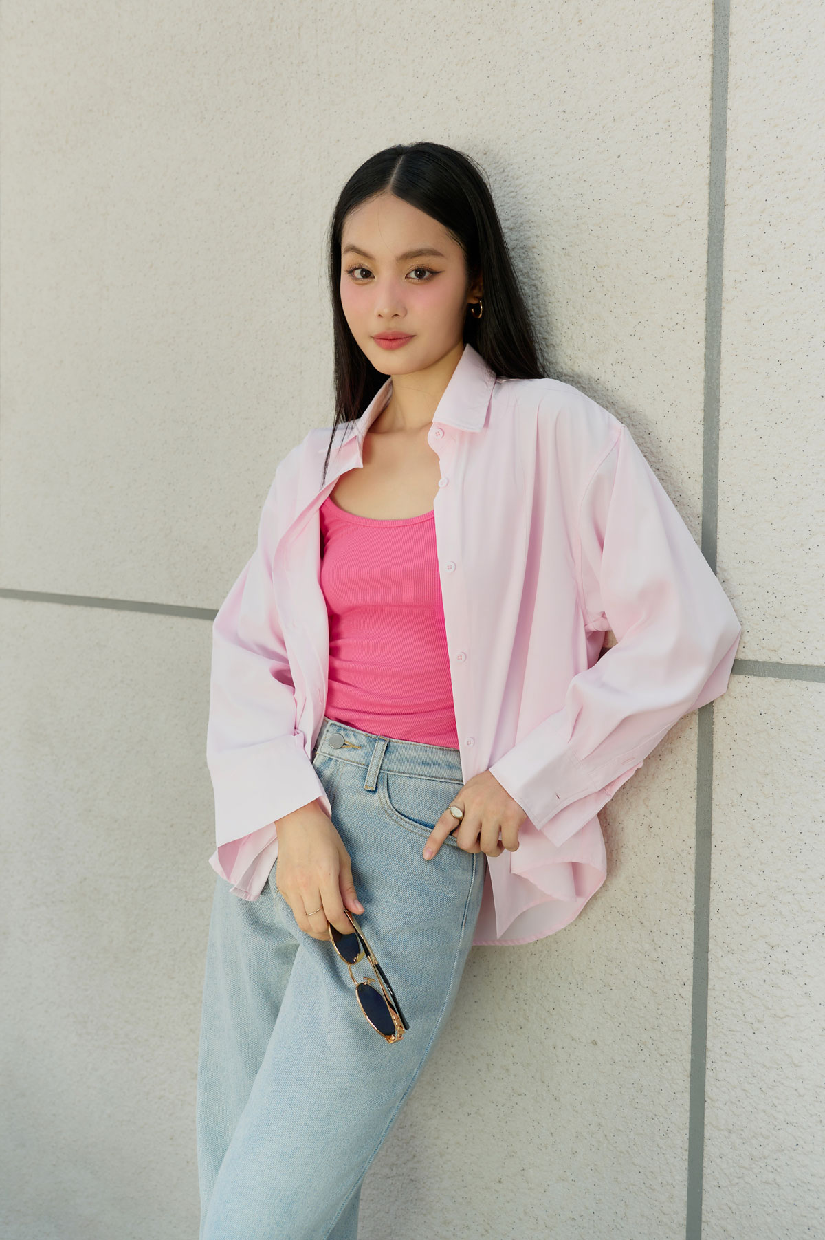 Phối đồ với áo sơ mi GILLEE hồng