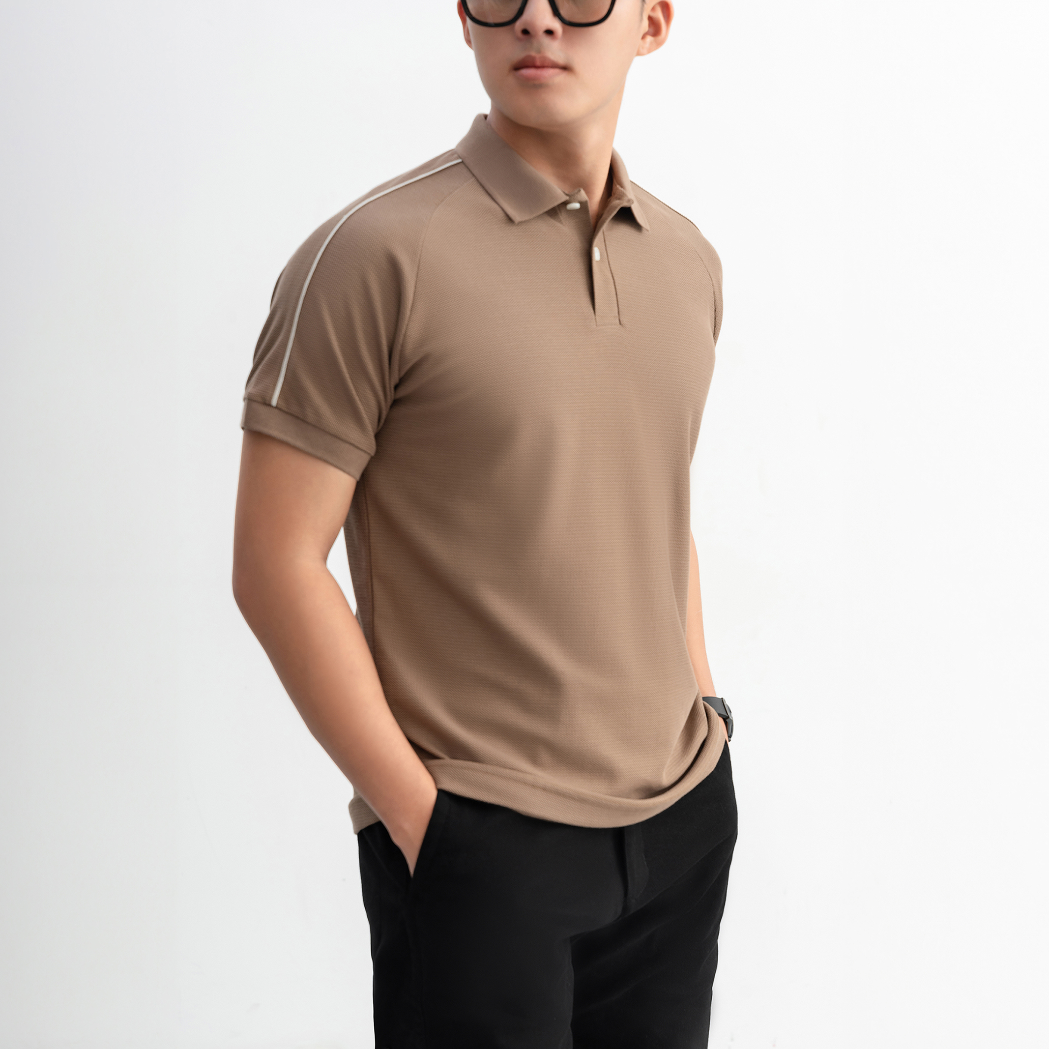 Mô tả Áo polo nam Beehive Raglan vải cotton tổ ong phối màu neutral thanh lịch LEEVUS APL333 - 2