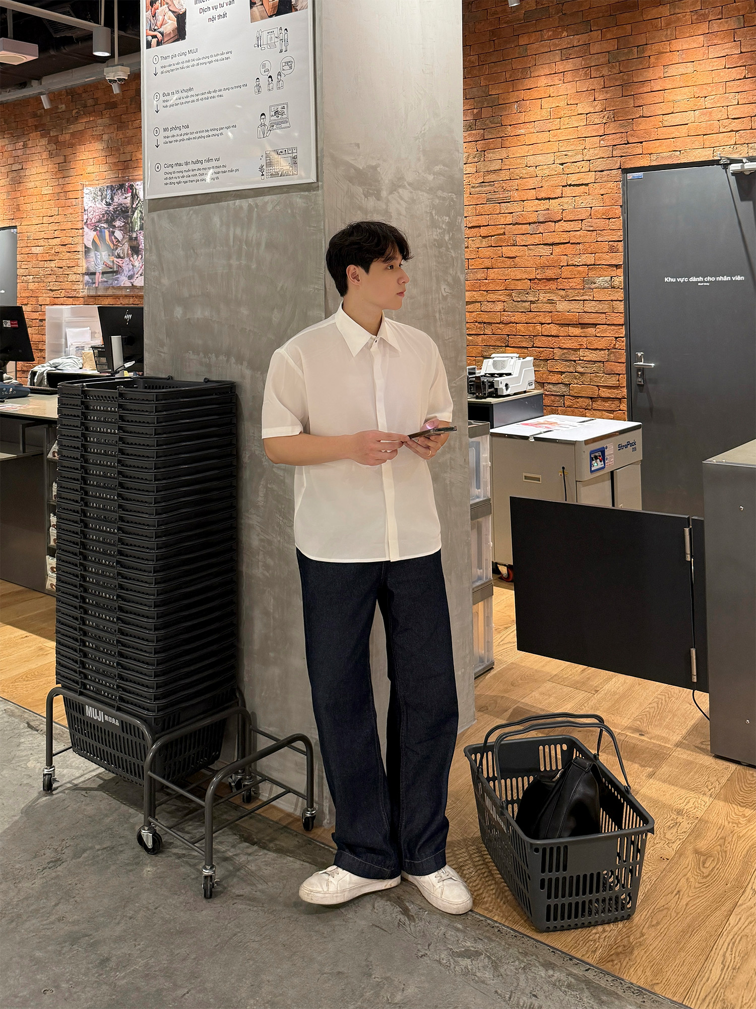 Mô tả Áo sơ mi nam tay ngắn JBAGY form rộng Relax vải Lụa - JS2501 - 10