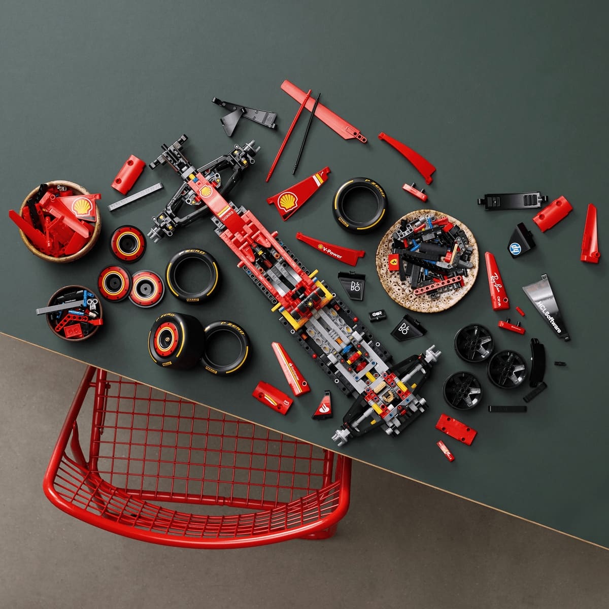 Mô tả LEGO TECHNIC 42207 Đồ Chơi Lắp Ráp Xe Ferrari SF-24 F1 (1361 chi tiết) - 6