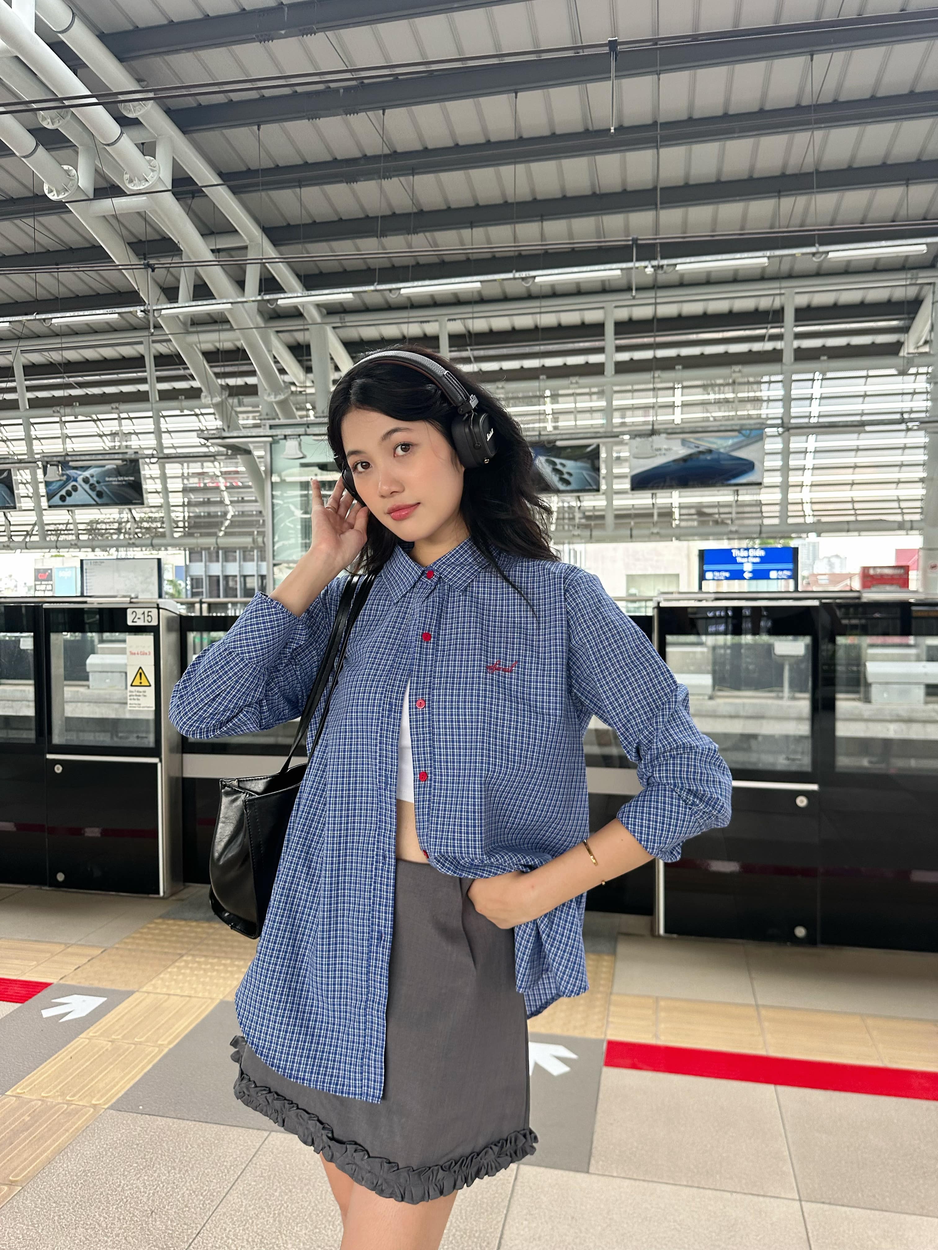 Mô tả Sơ mi nữ kẻ sọc tay dài VMSTYLE Áo tay dài dáng rộng SMU00254 - 1