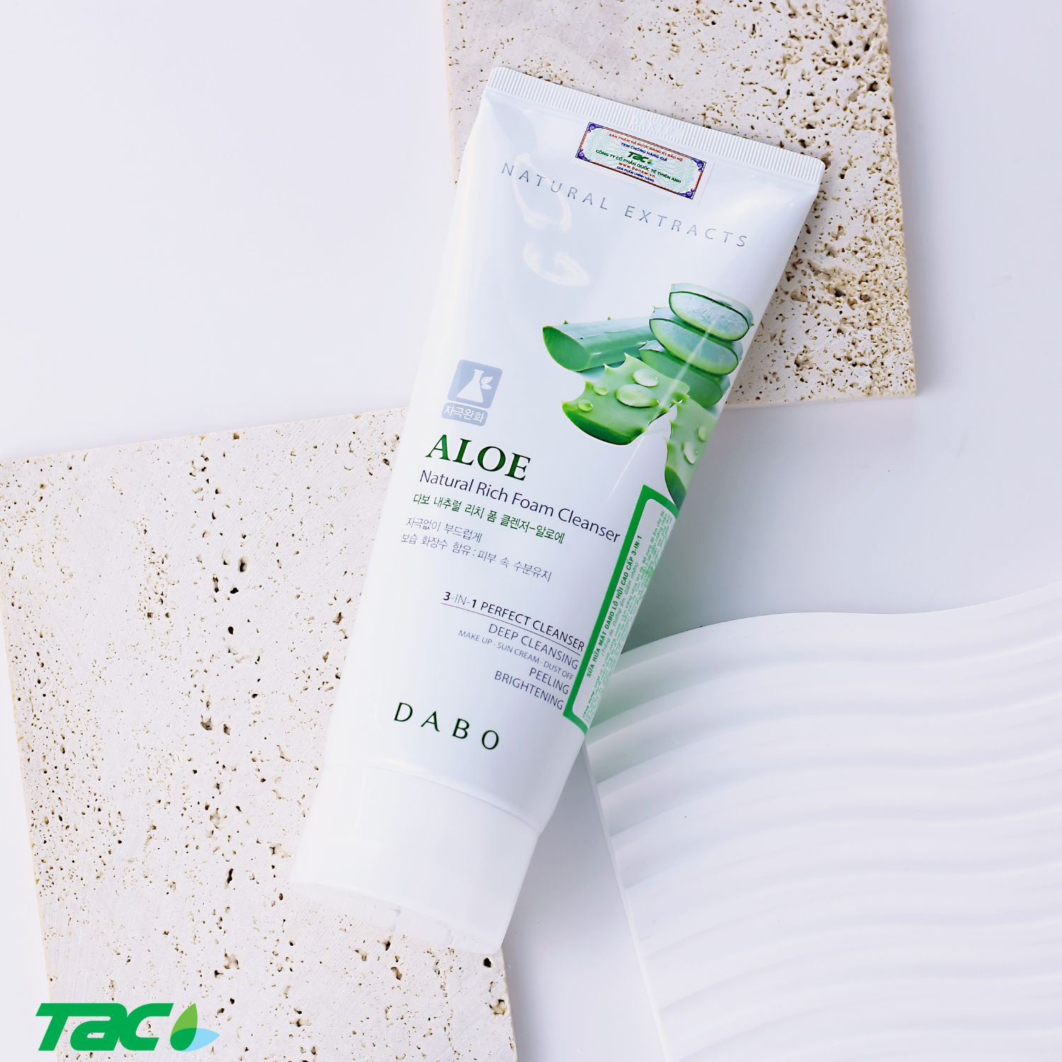 Mô tả Sữa rửa mặt lô hội 3 in 1 Dabo Aloe Natural Rich Foam Cleanser 180ml - 1